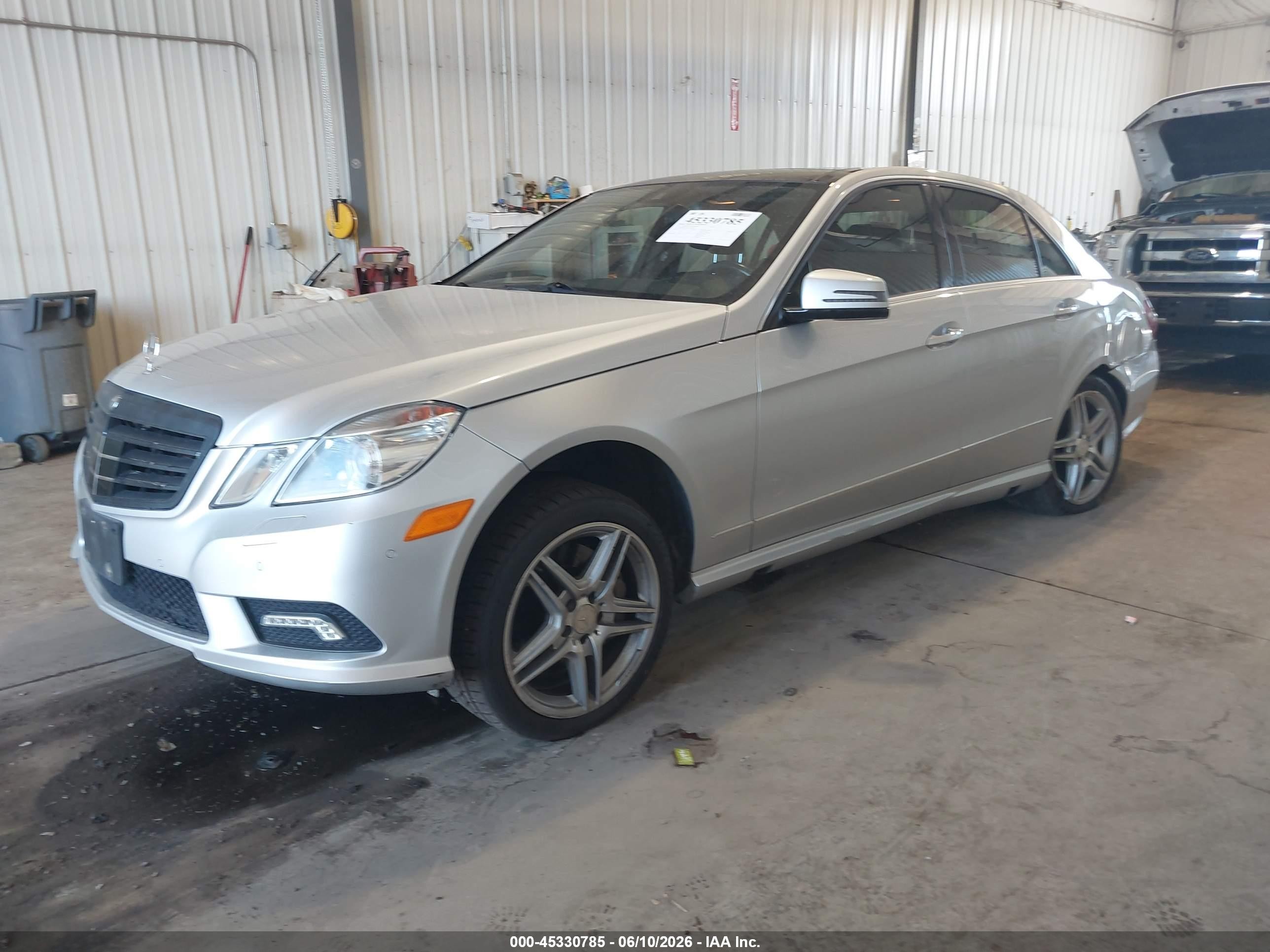 2011 Mercedes-benz E 550 4matic Gray vin: WDDHF9ABXBA500417