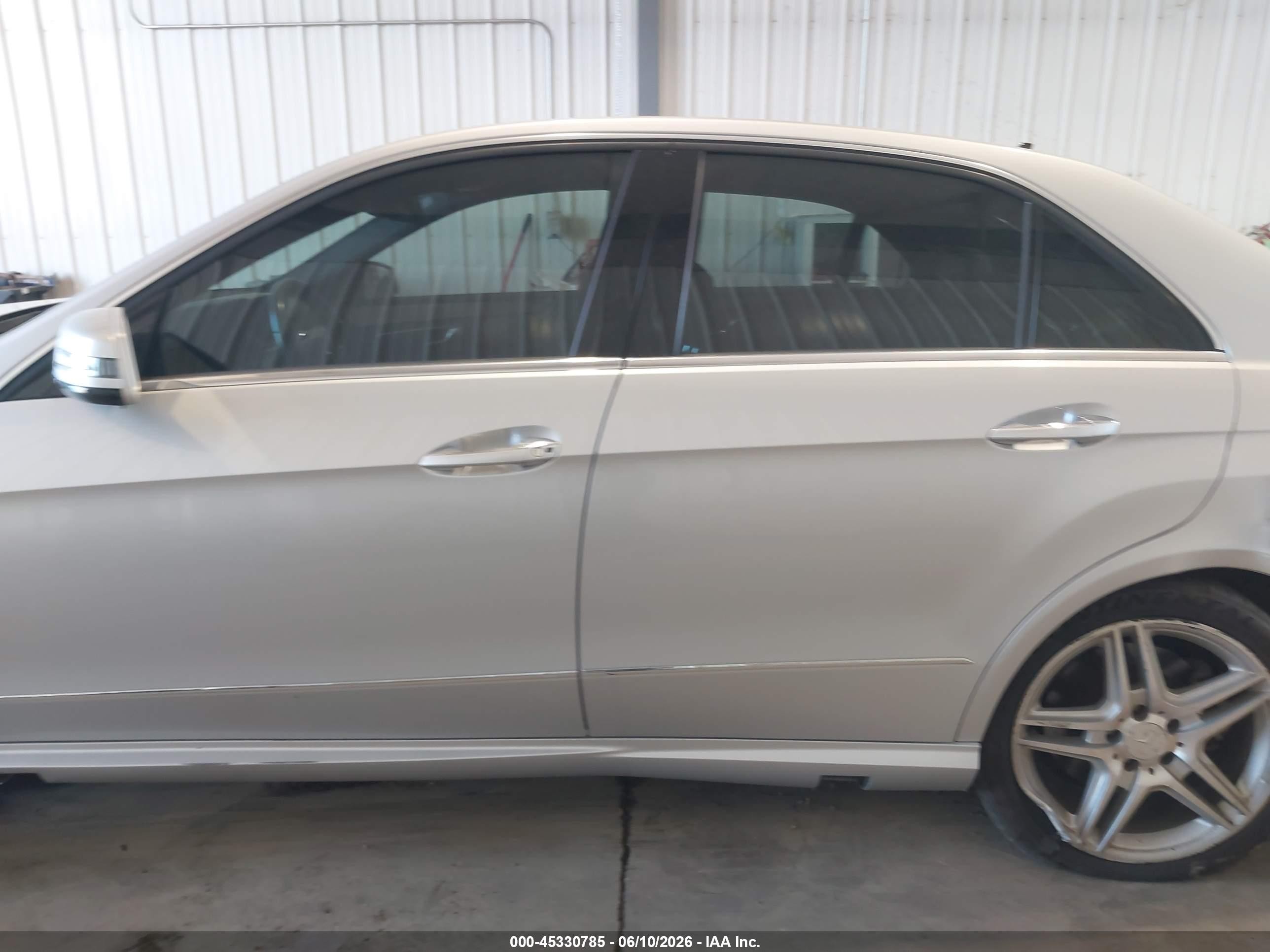 2011 Mercedes-benz E 550 4matic Gray vin: WDDHF9ABXBA500417