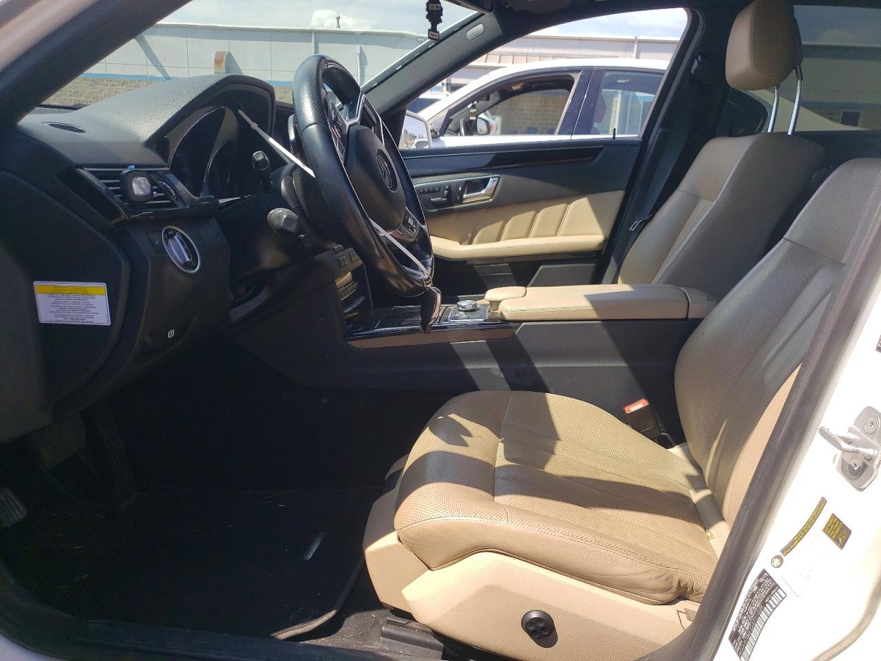 2013 Mercedes-benz E 550 4matic White vin: WDDHF9BB1DA721339