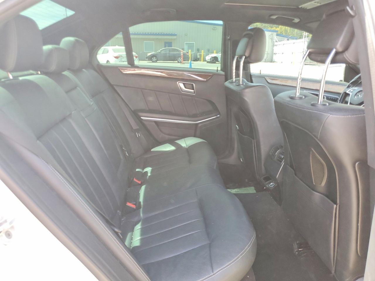2014 Mercedes-benz E 550 4matic White vin: WDDHF9BB1EA995190