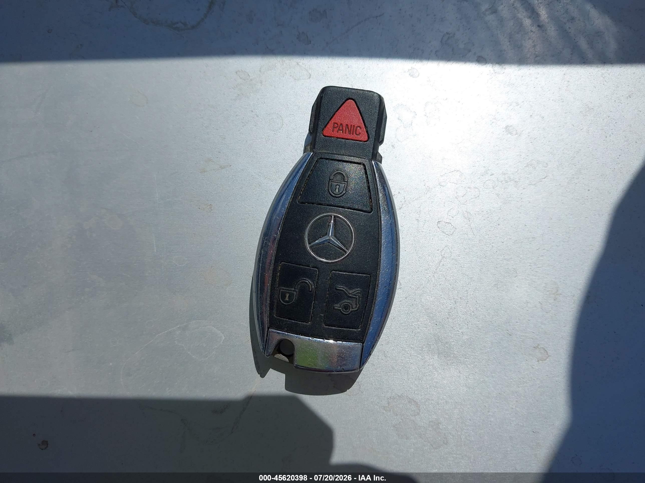 2012 Mercedes-benz E 550 4matic White vin: WDDHF9BB5CA544020