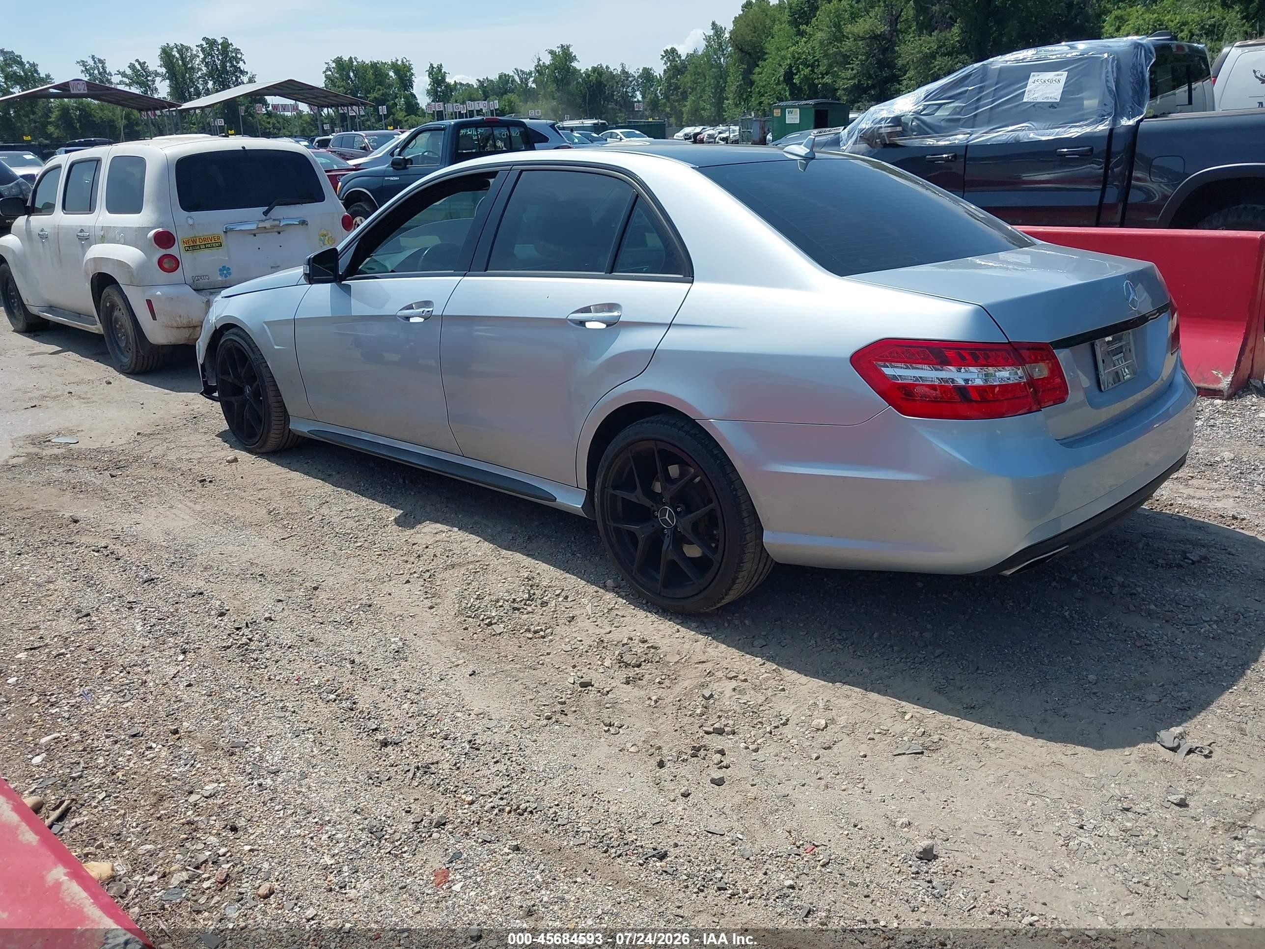 2013 Mercedes-benz E 550 4matic Silver vin: WDDHF9BB6DA720350