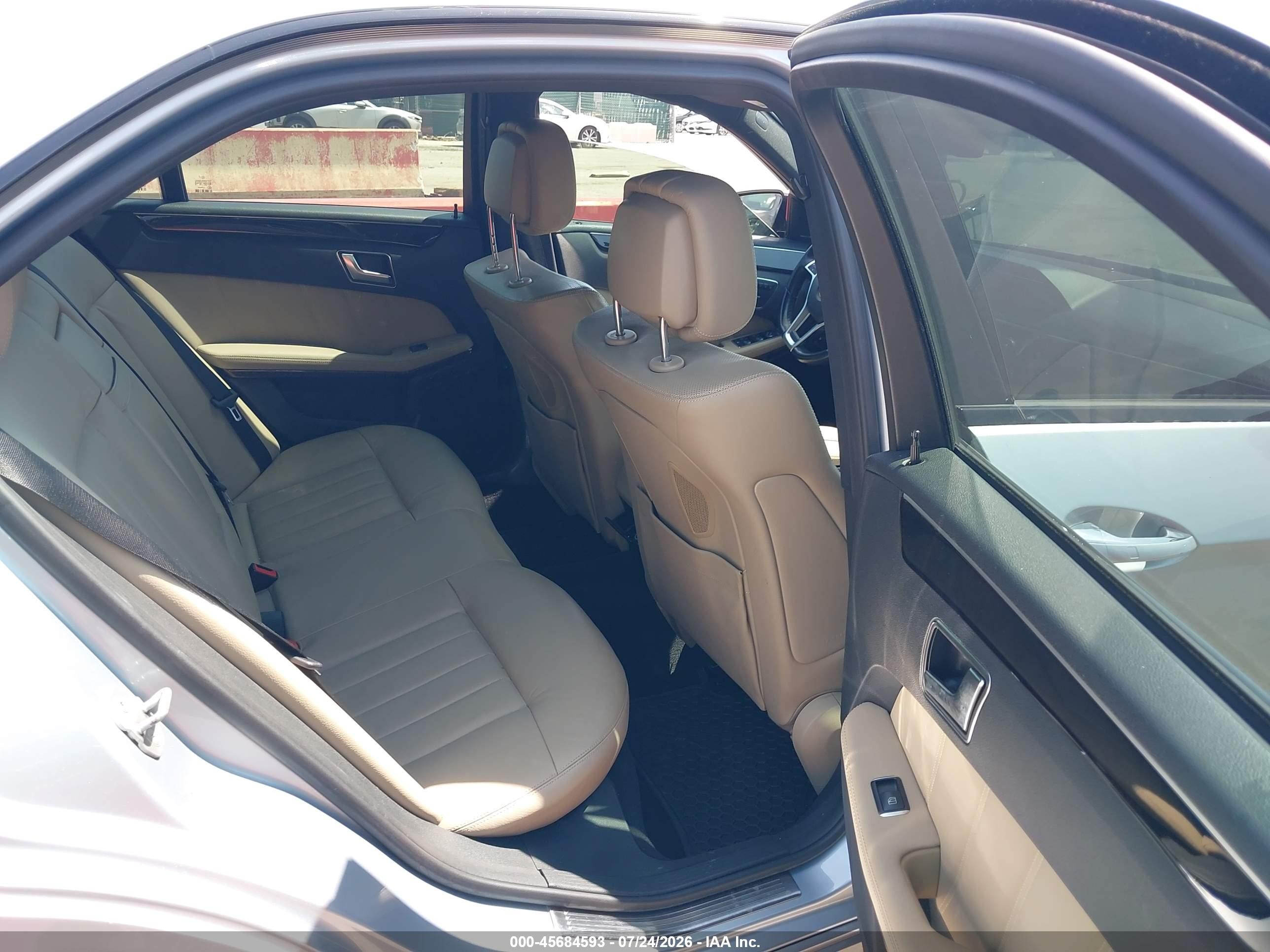 2013 Mercedes-benz E 550 4matic Silver vin: WDDHF9BB6DA720350