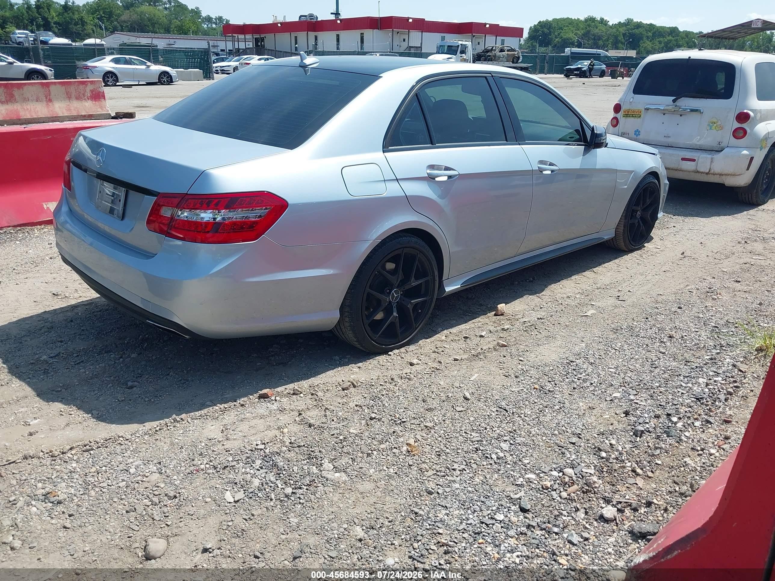 2013 Mercedes-benz E 550 4matic Silver vin: WDDHF9BB6DA720350