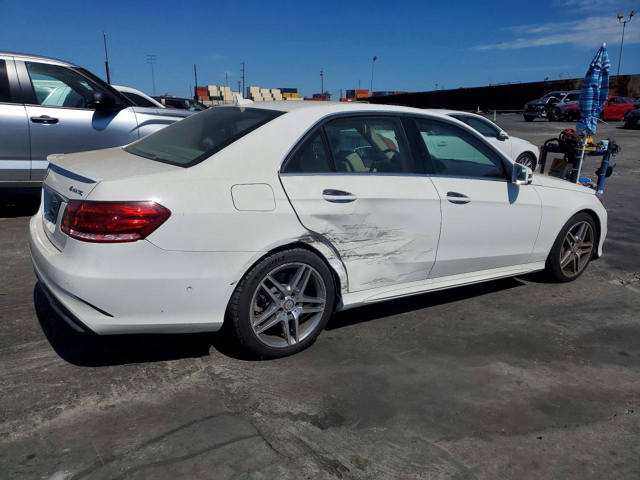 2014 Mercedes-benz E 550 4matic Белый vin: WDDHF9BB6EA883162