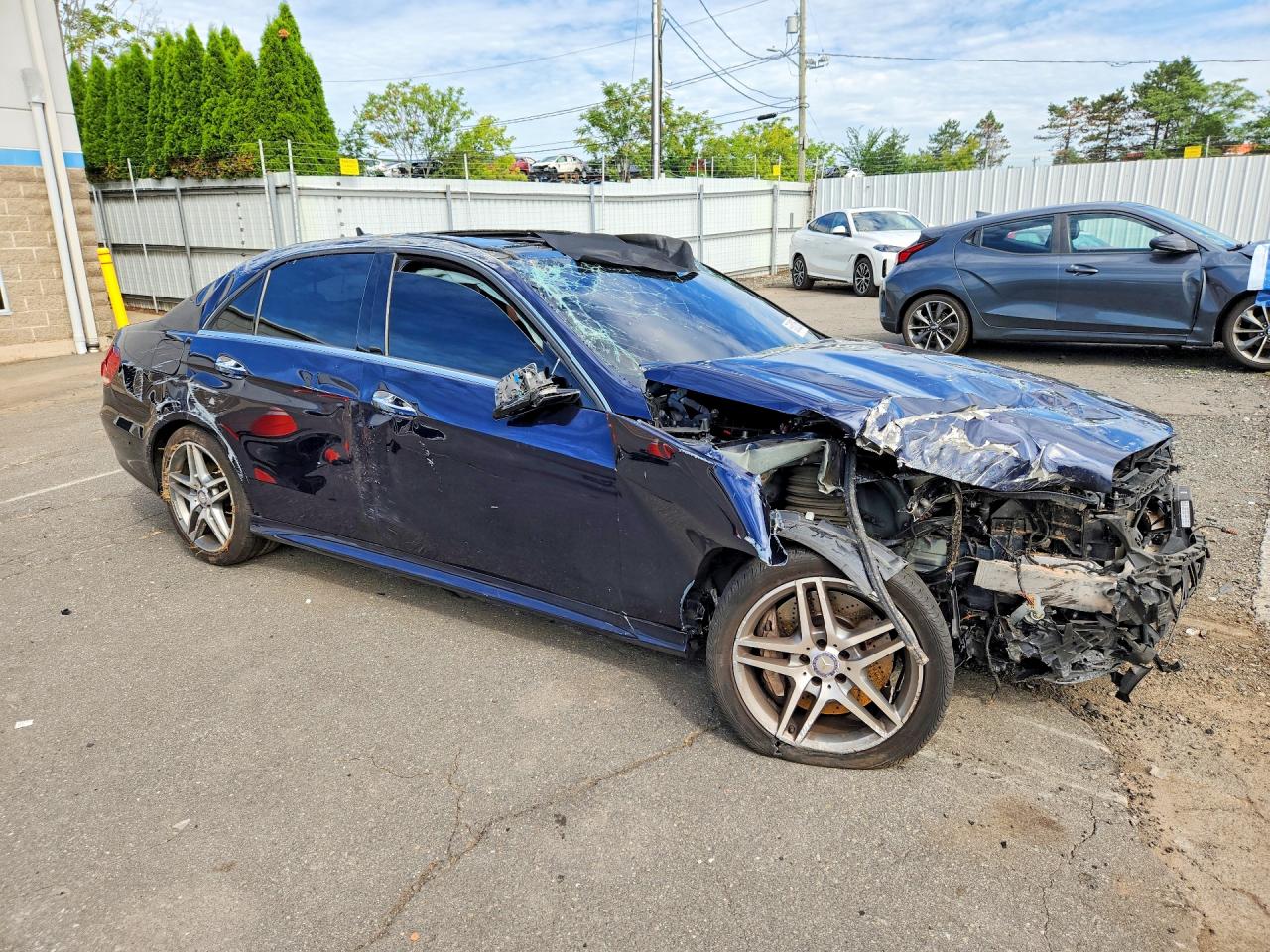 2014 Mercedes-benz E 550 4matic Черный vin: WDDHF9BB7EB045572