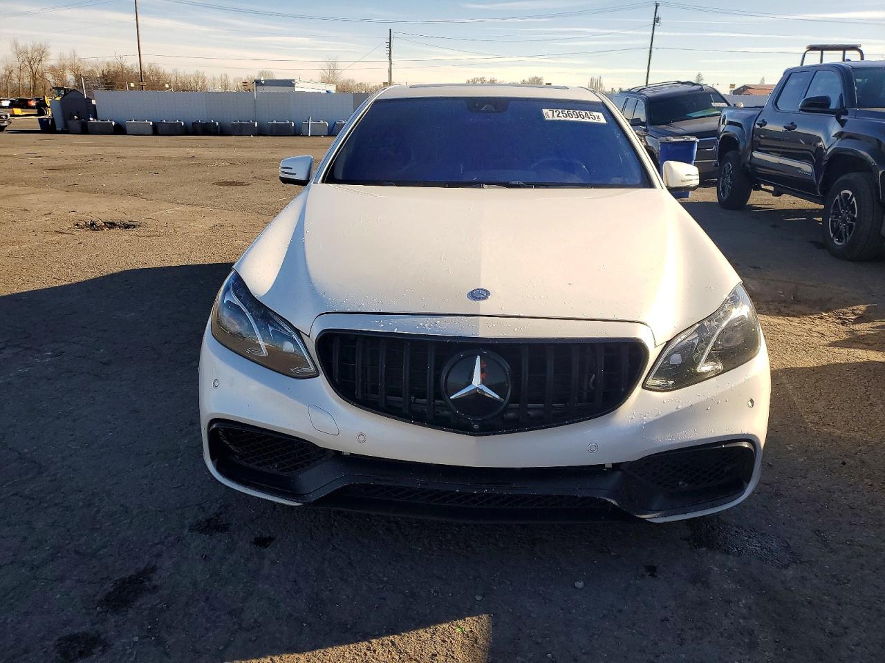 2014 Mercedes-benz E 550 4matic White vin: WDDHF9BB9EB041703