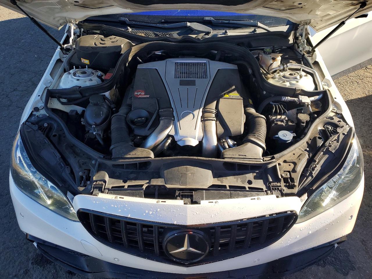 2014 Mercedes-benz E 550 4matic White vin: WDDHF9BB9EB041703