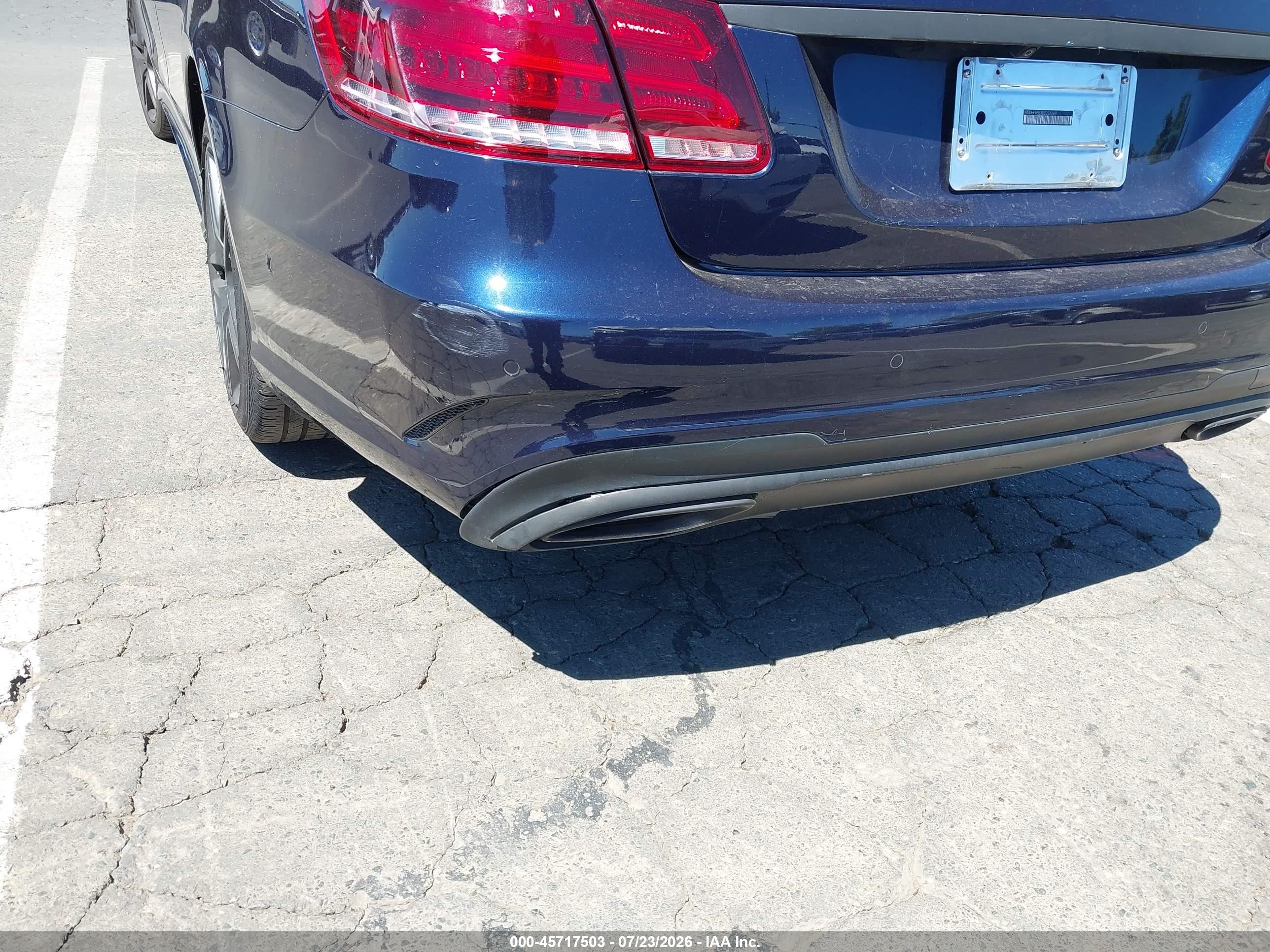 2014 Mercedes-benz E 550 4matic Синий vin: WDDHF9BBXEB026269