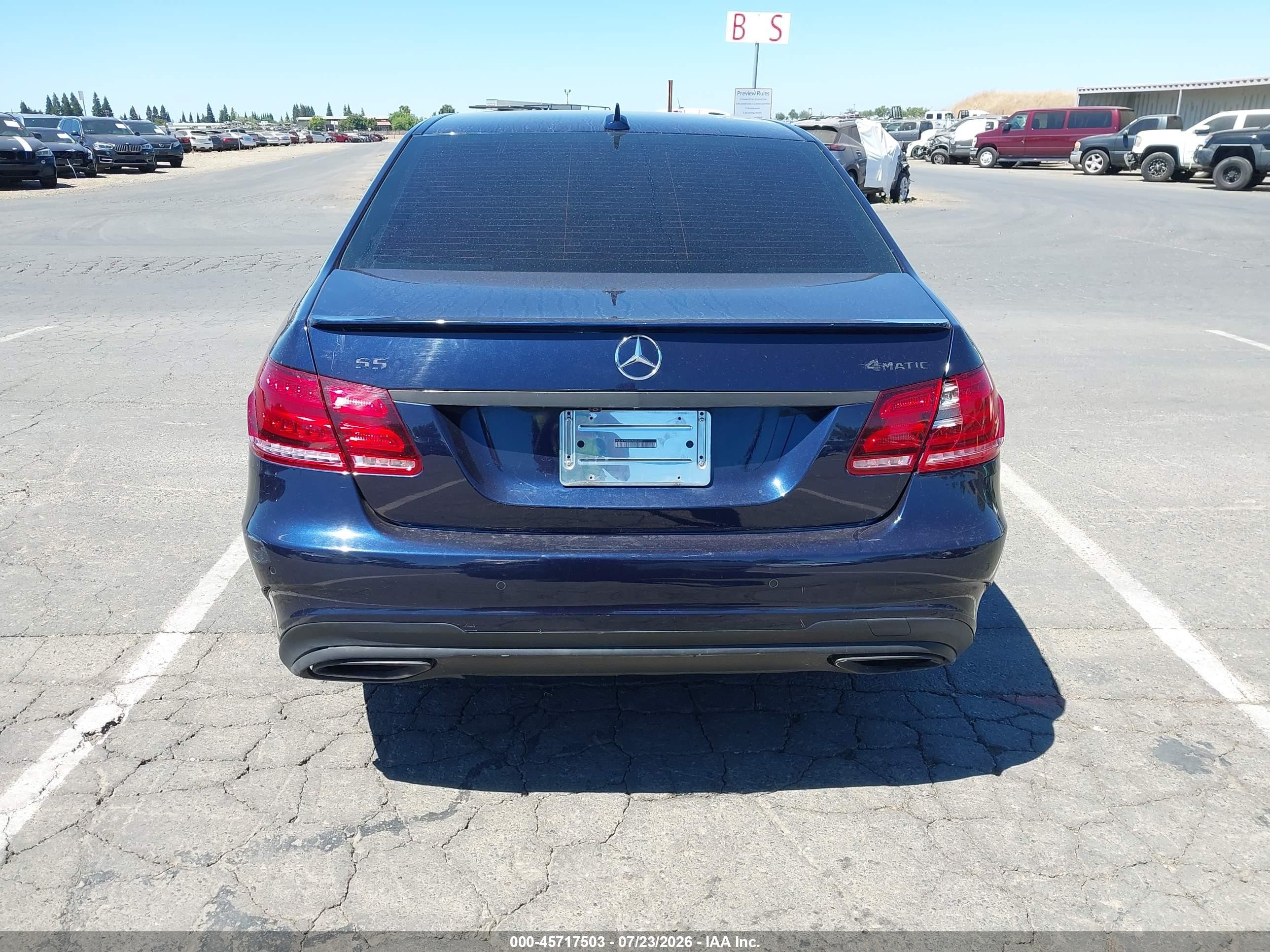 2014 Mercedes-benz E 550 4matic Синий vin: WDDHF9BBXEB026269