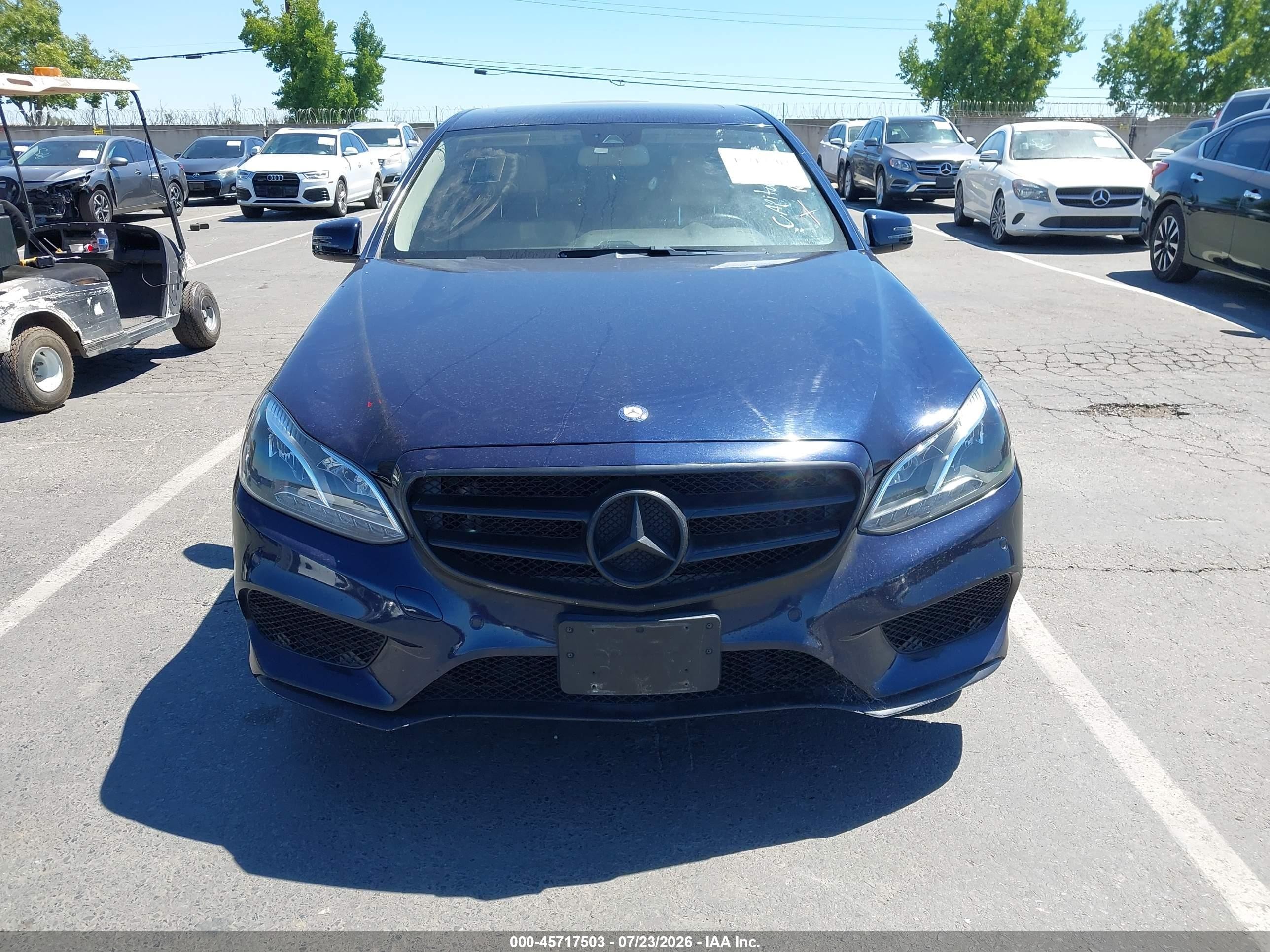 2014 Mercedes-benz E 550 4matic Синий vin: WDDHF9BBXEB026269
