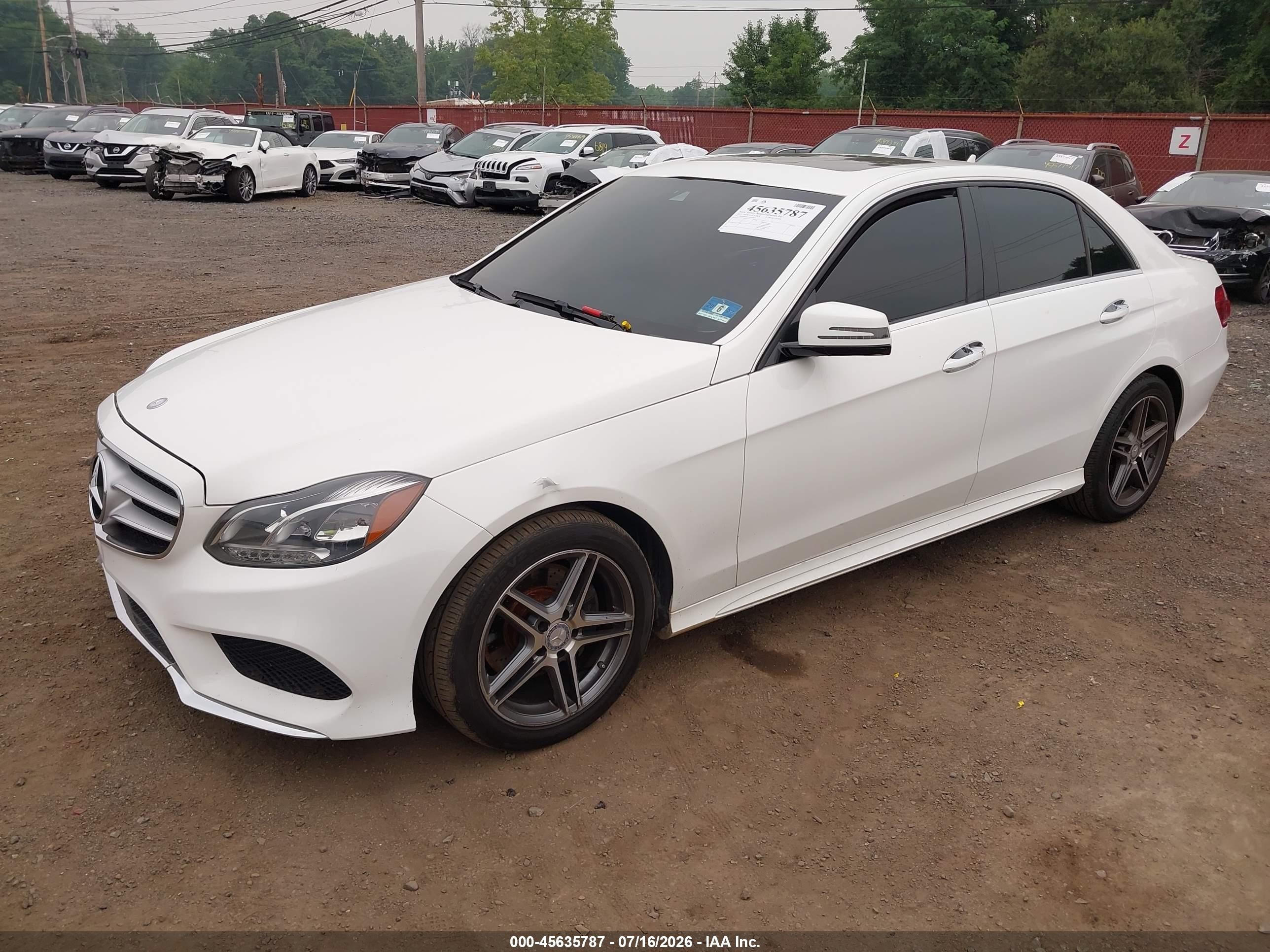 2015 Mercedes-benz E 250 Bluetec 4matic White vin: WDDHF9HB2FB102625