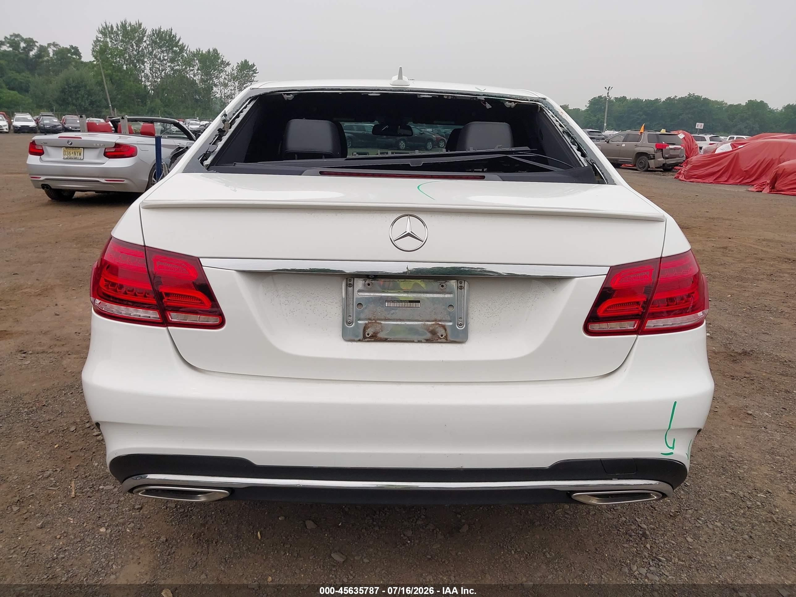 2015 Mercedes-benz E 250 Bluetec 4matic White vin: WDDHF9HB2FB102625