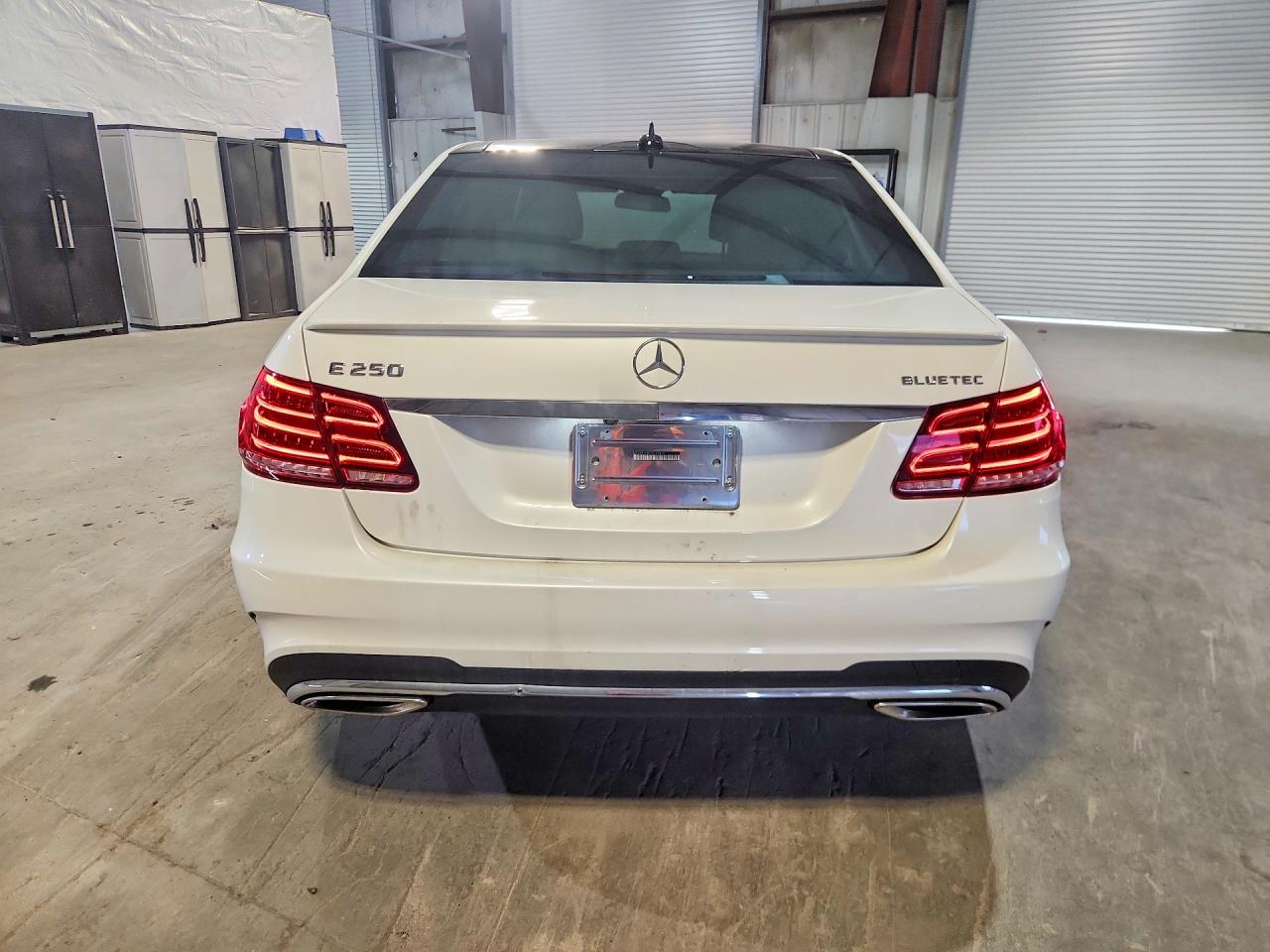2015 Mercedes-benz E 250 Bluetec White vin: WDDHF9HB2FB143479