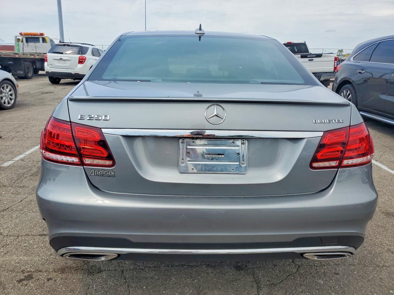 2014 Mercedes-benz E 250 Bluetec Gray vin: WDDHF9HB7EB016578