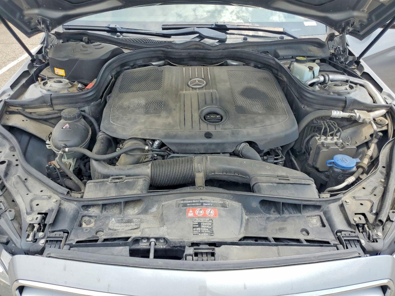 2014 Mercedes-benz E 250 Bluetec Gray vin: WDDHF9HB7EB016578