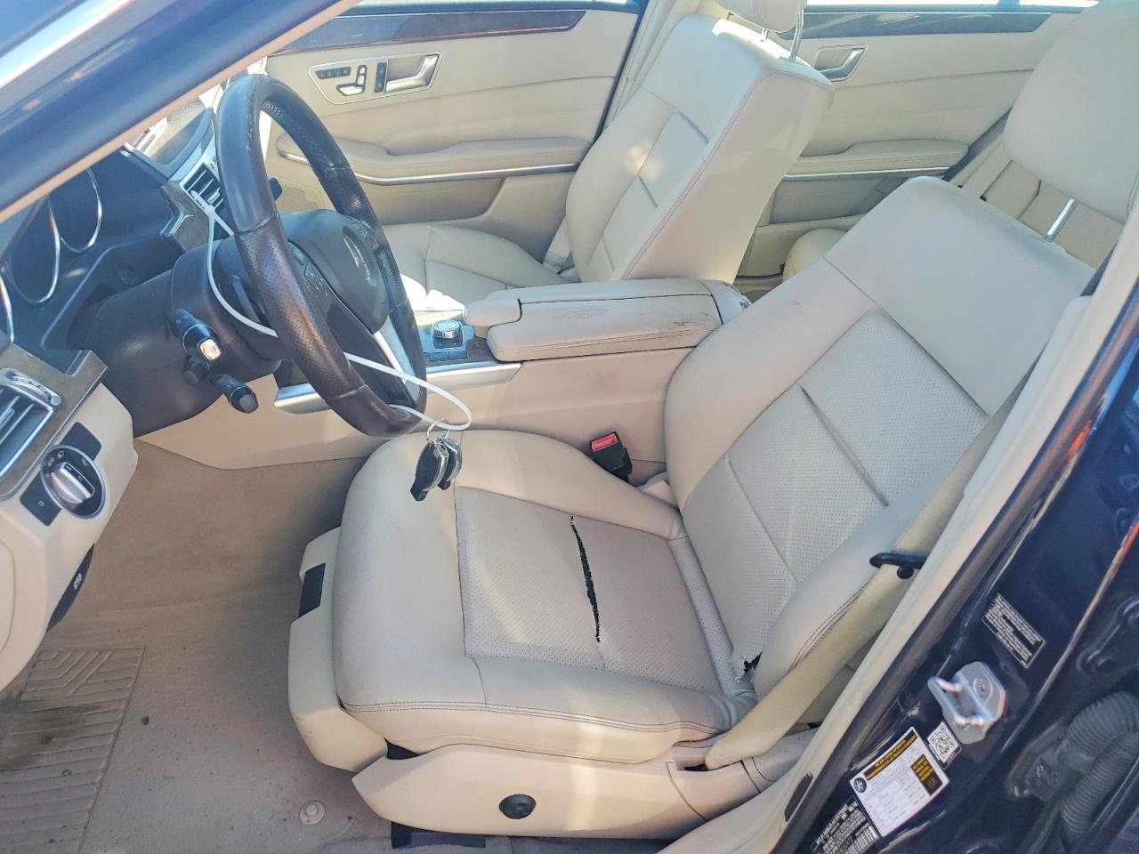 2014 Mercedes-benz E 250 Bluetec Blue vin: WDDHF9HB8EB033972