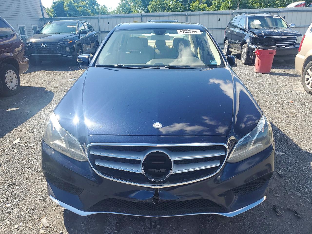 2014 Mercedes-benz E 250 Bluetec Blue vin: WDDHF9HB8EB033972