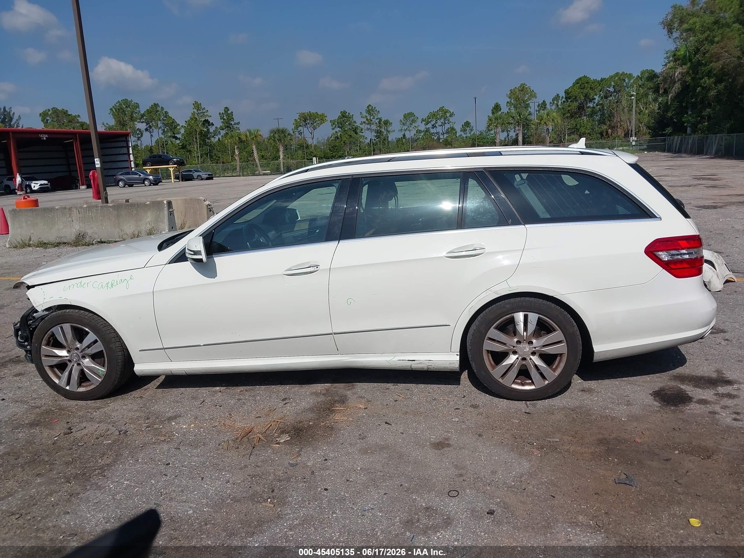 2011 Mercedes-benz E 350 4matic Белый vin: WDDHH8HB1BA275170