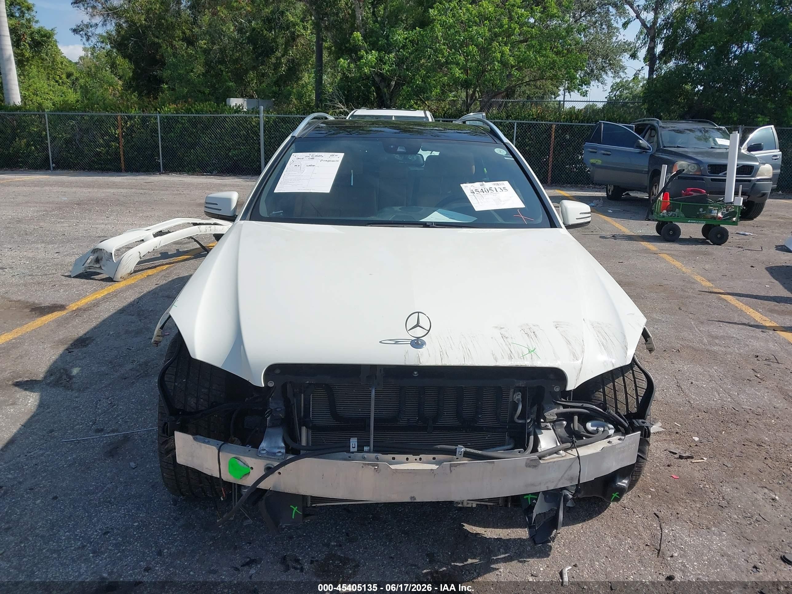 2011 Mercedes-benz E 350 4matic Белый vin: WDDHH8HB1BA275170