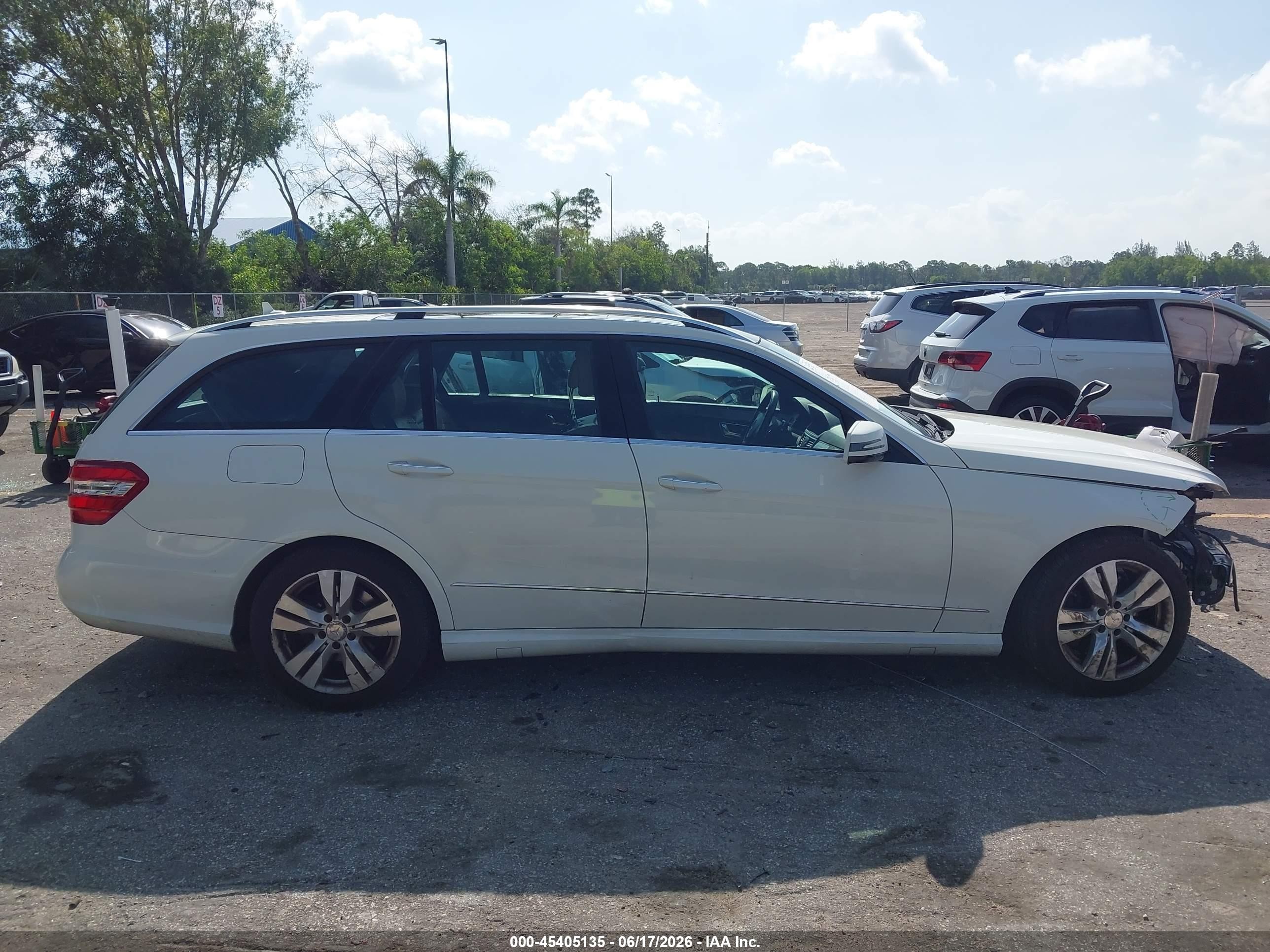 2011 Mercedes-benz E 350 4matic Белый vin: WDDHH8HB1BA275170