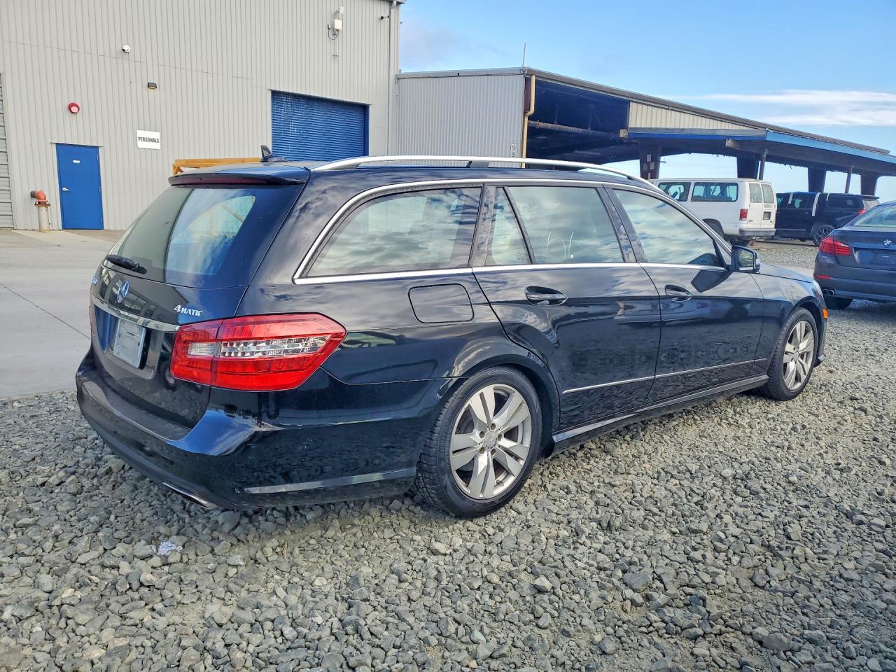 2011 Mercedes-benz E 350 4matic Wagon Черный vin: WDDHH8HB1BA500168