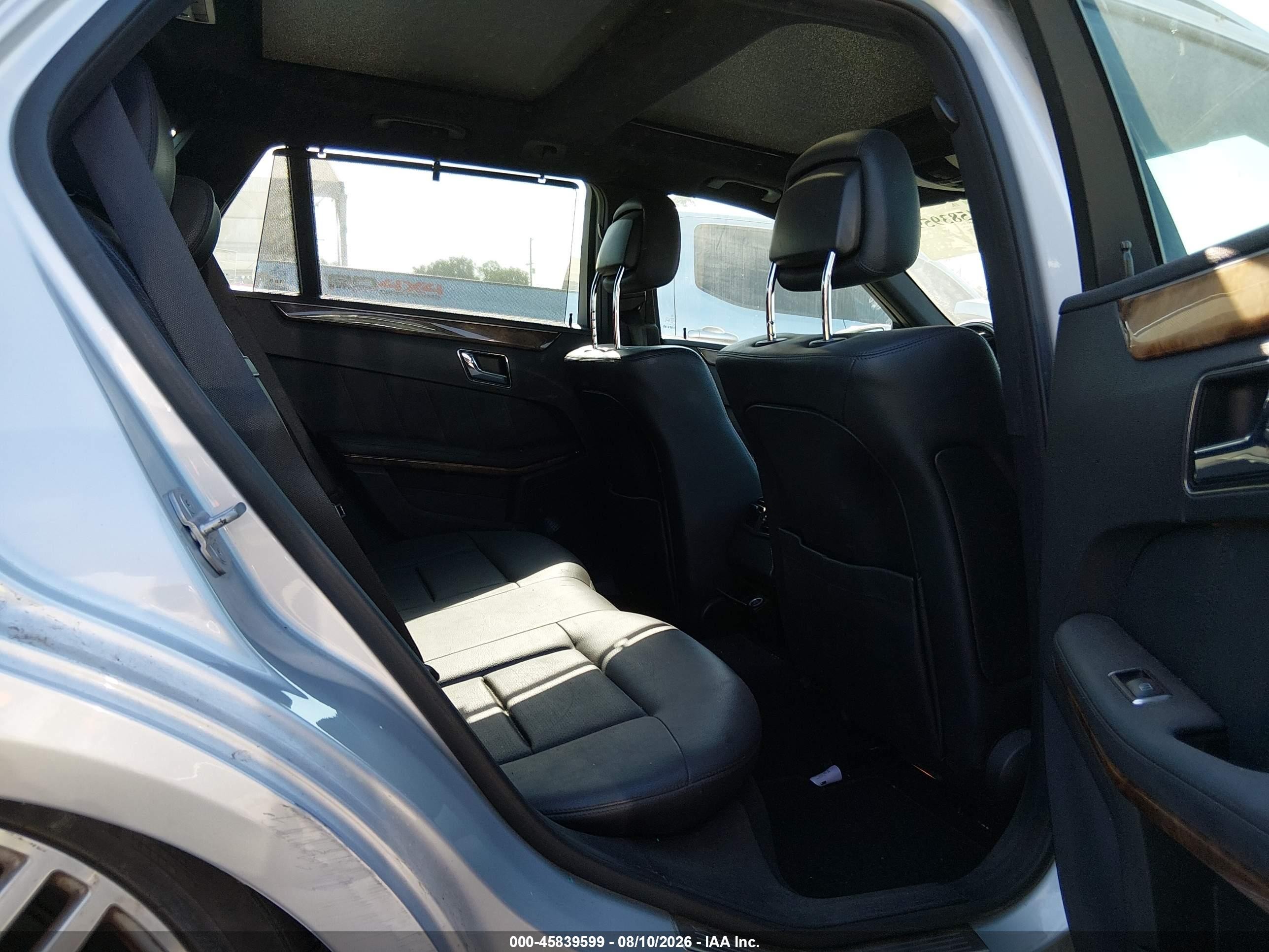 2011 Mercedes-benz E 350 4matic Silver vin: WDDHH8HB3BA322490