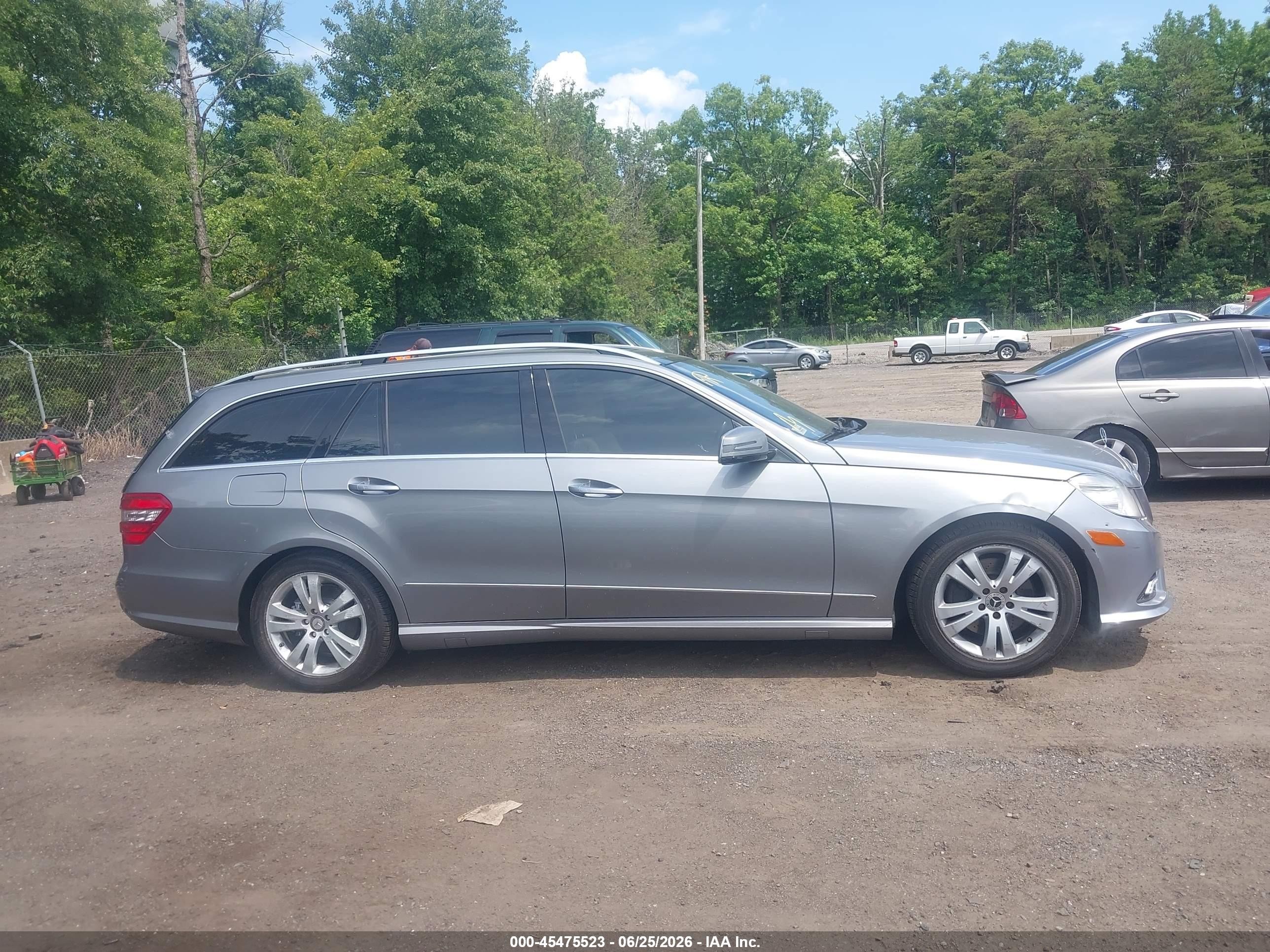 2011 Mercedes-benz E 350 4matic Silver vin: WDDHH8HBXBA228848