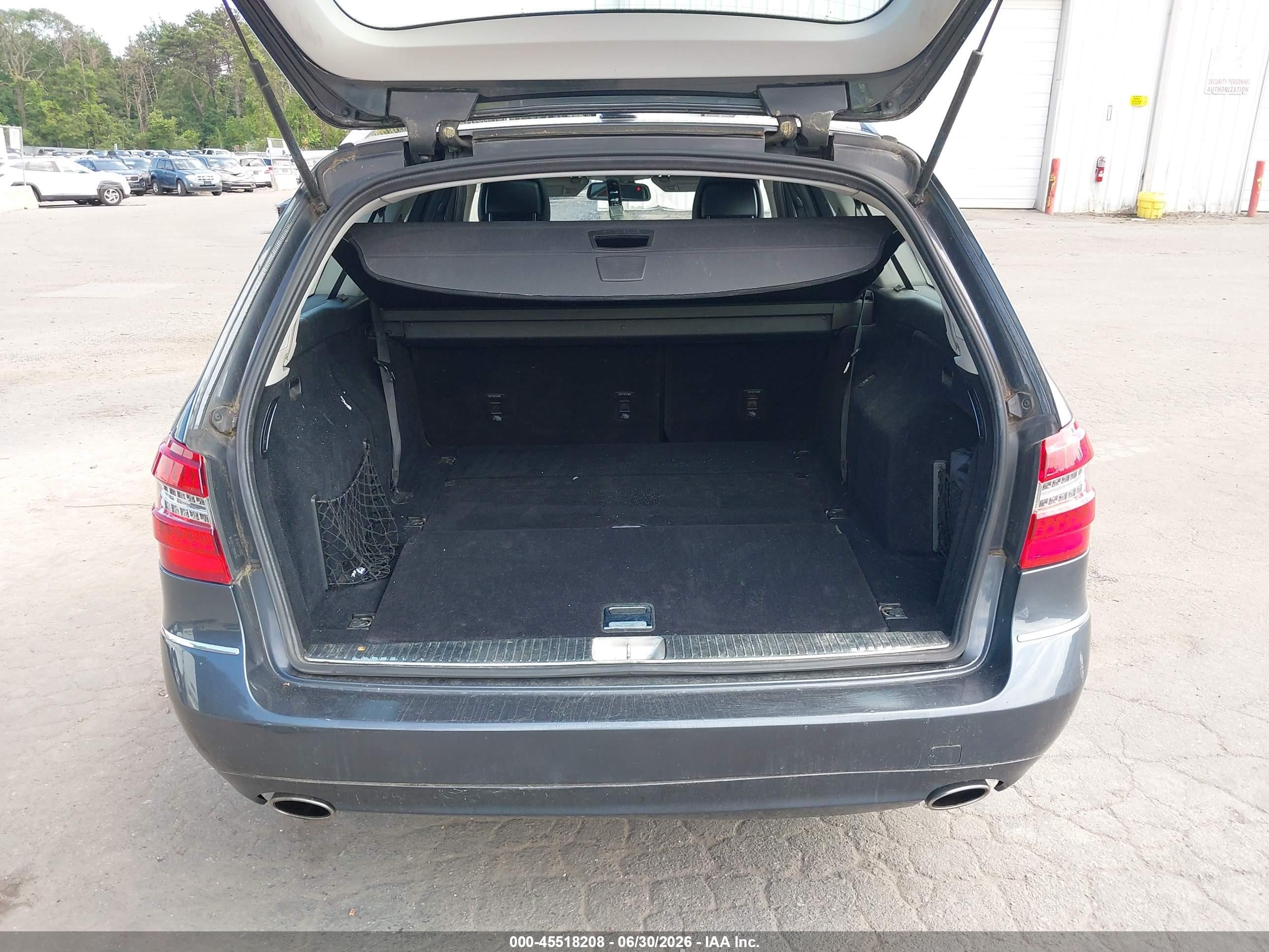 2011 Mercedes-benz E 350 4matic Gray vin: WDDHH8HBXBA300406