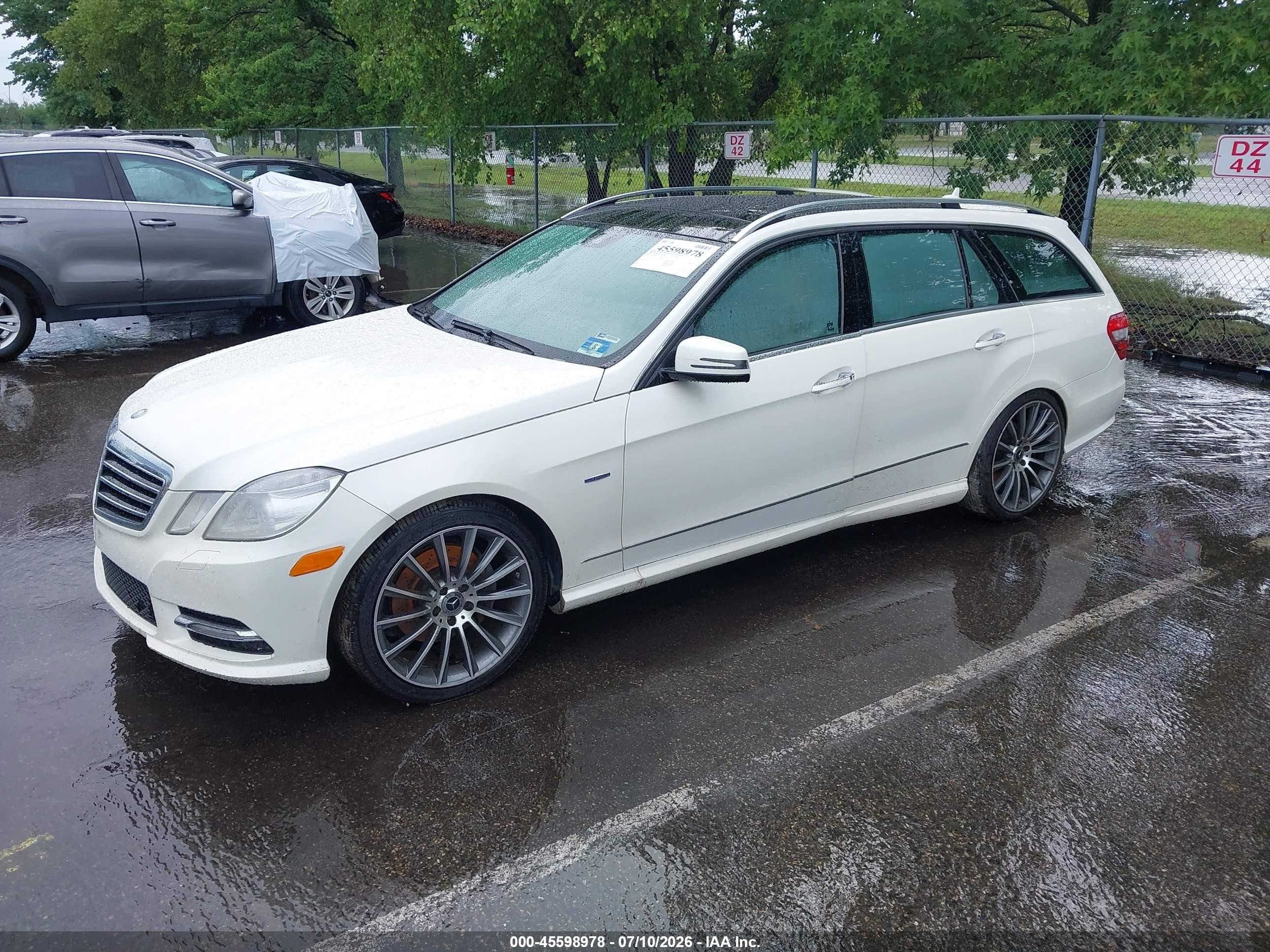 2012 Mercedes-benz E 350 4matic White vin: WDDHH8JB2CA579474