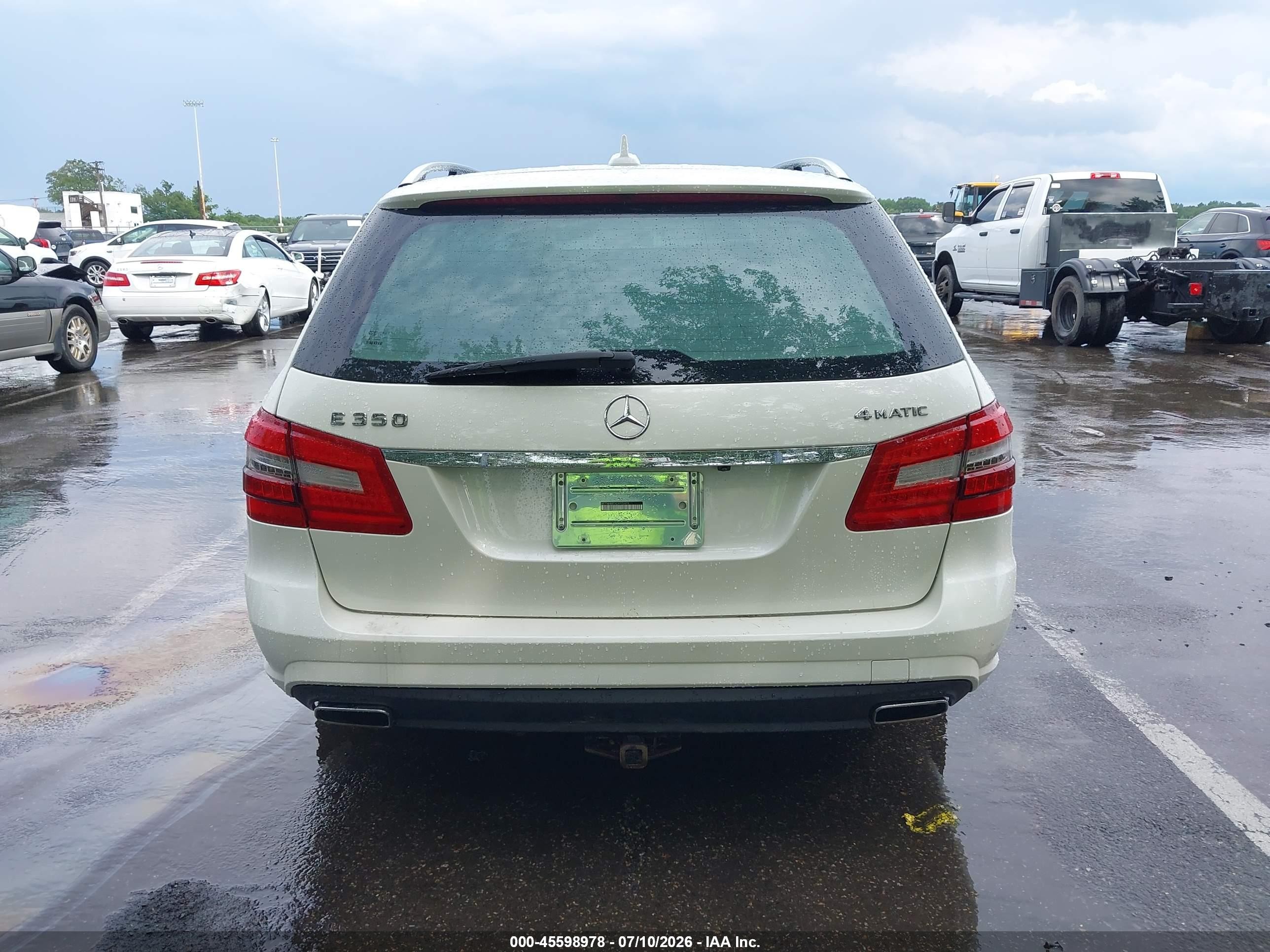 2012 Mercedes-benz E 350 4matic White vin: WDDHH8JB2CA579474