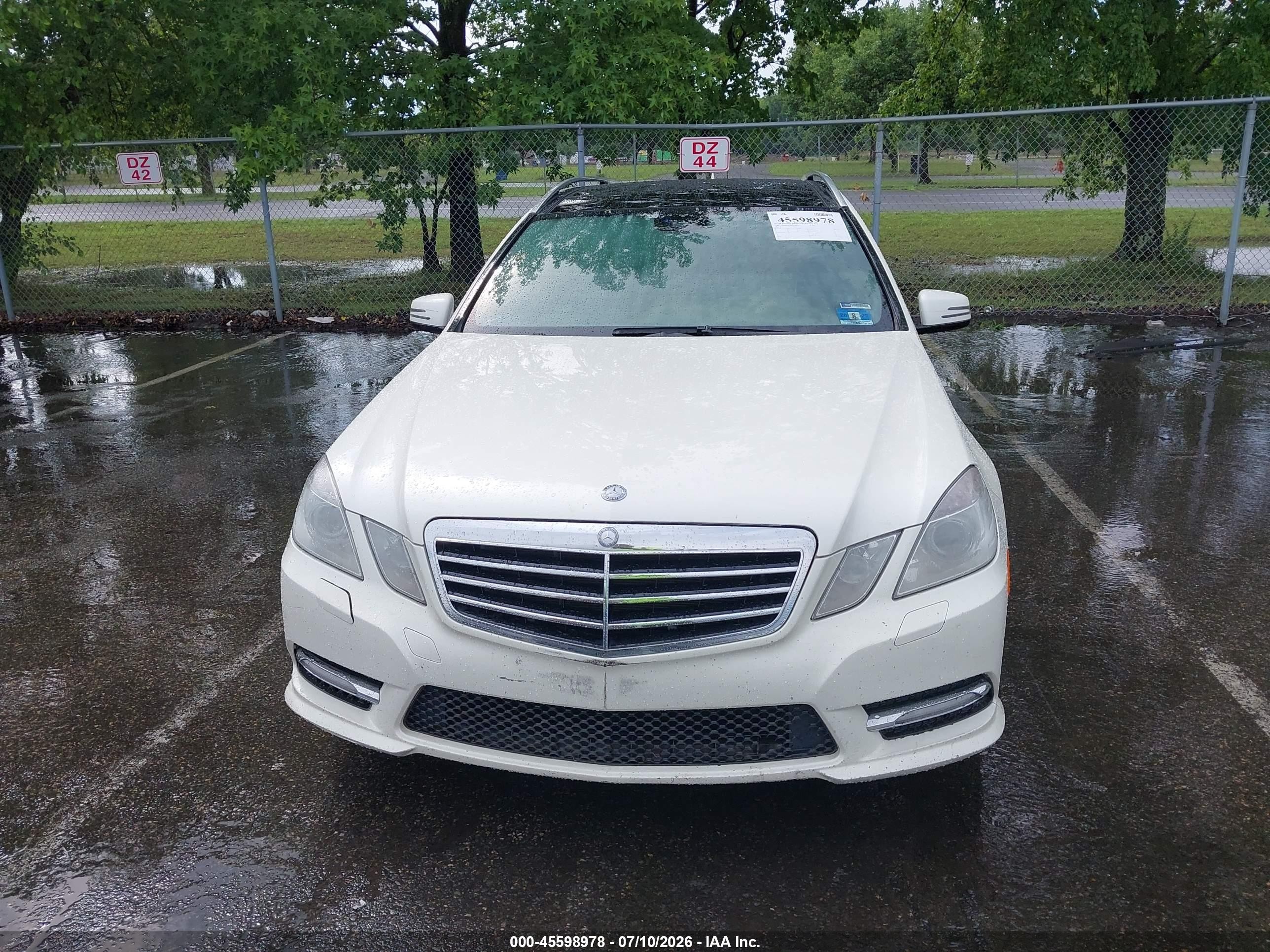 2012 Mercedes-benz E 350 4matic White vin: WDDHH8JB2CA579474