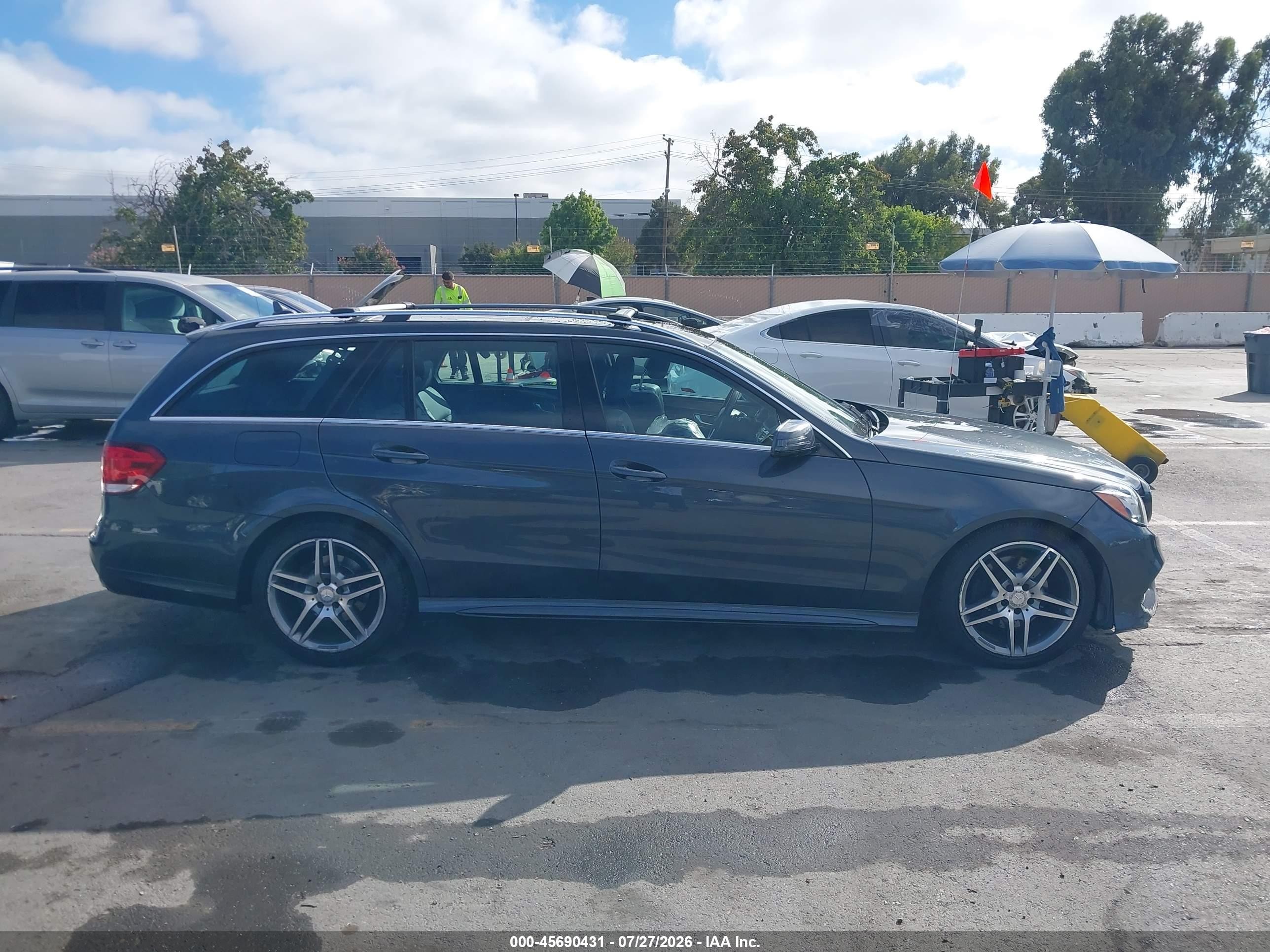 2014 Mercedes-benz E 350 4matic Серый vin: WDDHH8JB4EA791473