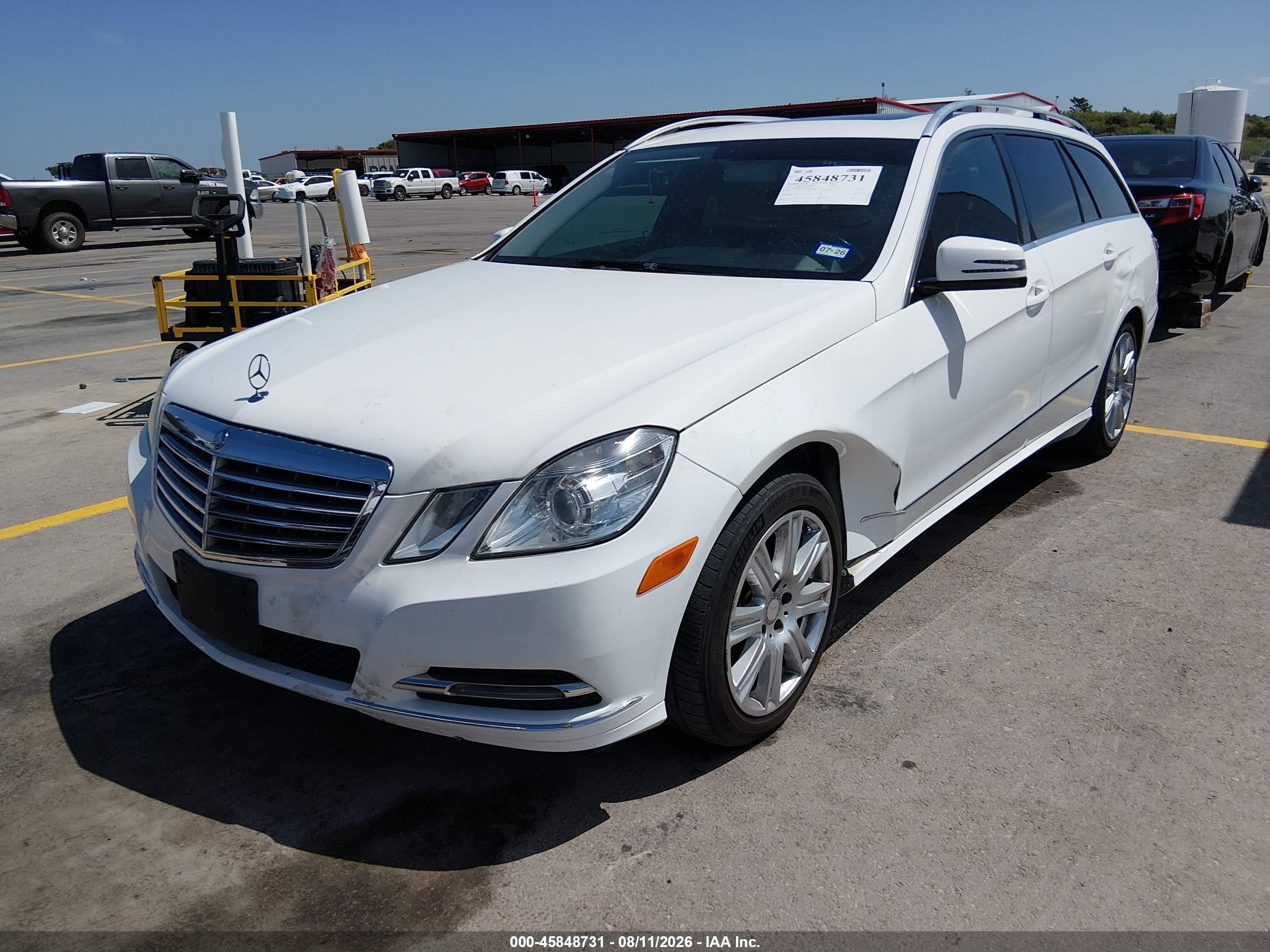 2013 Mercedes-benz E 350 4matic White vin: WDDHH8JB5DA764961