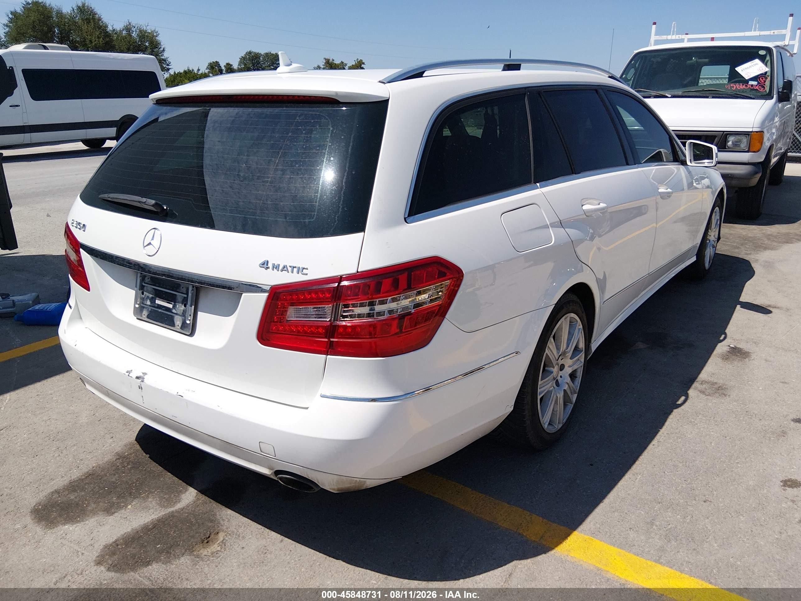 2013 Mercedes-benz E 350 4matic White vin: WDDHH8JB5DA764961