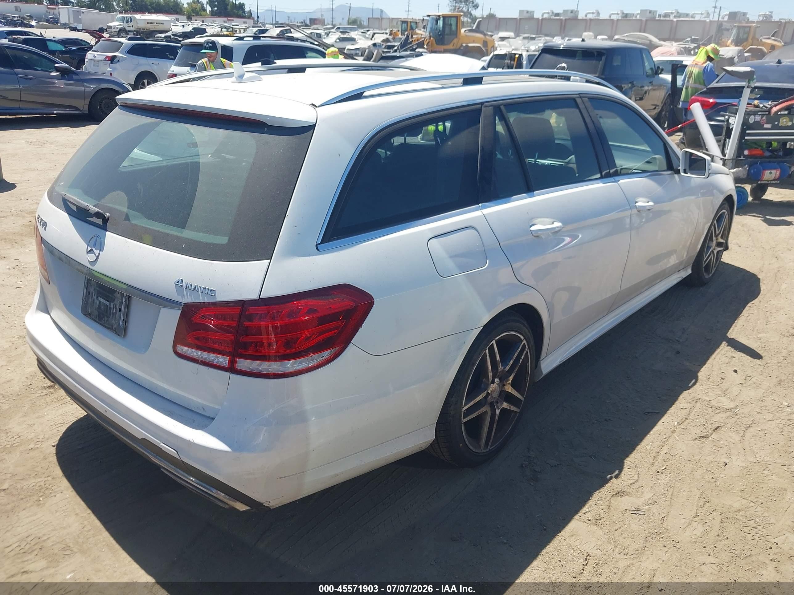 2014 Mercedes-benz E 350 4matic White vin: WDDHH8JB5EA790204