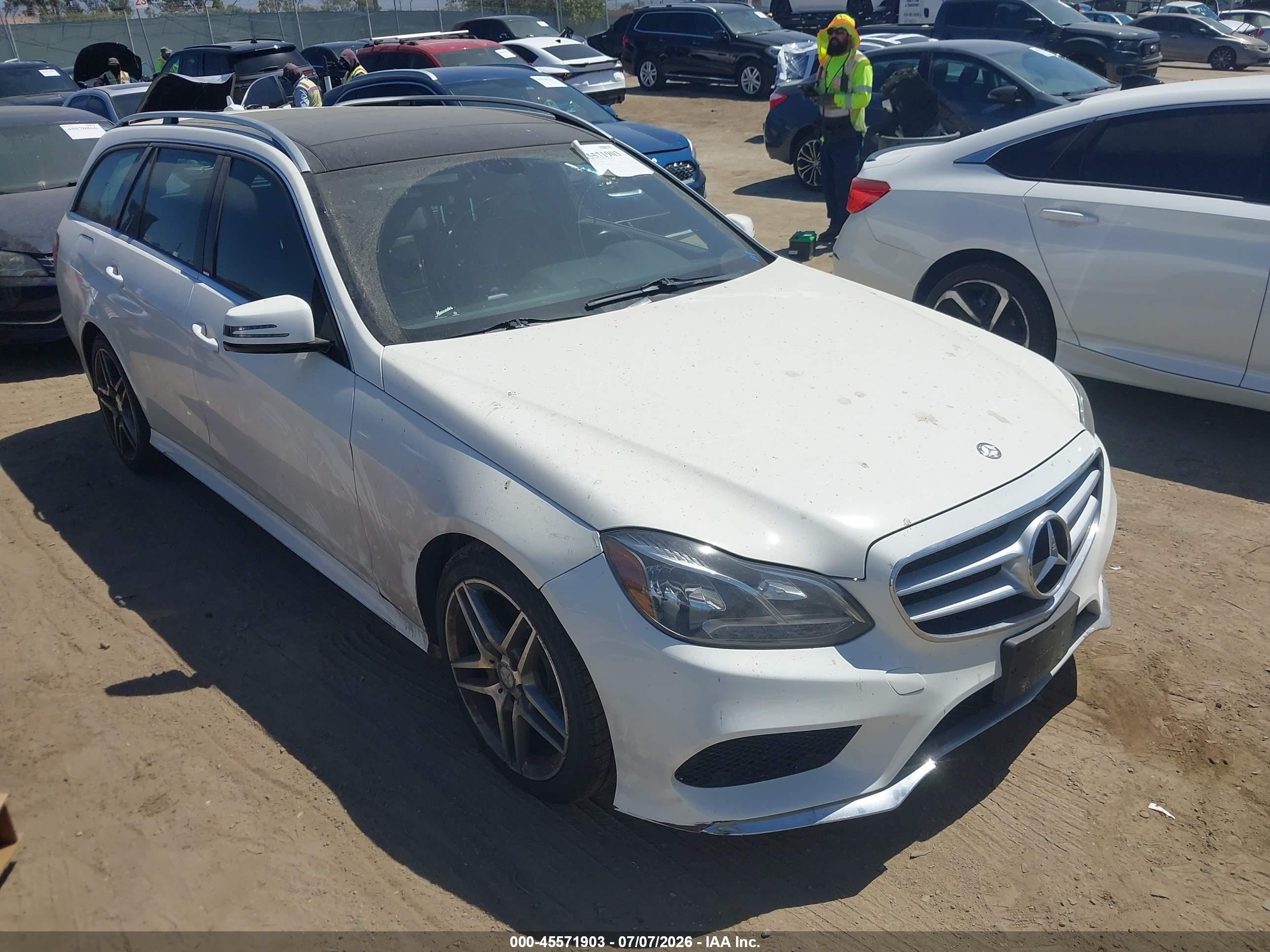 2014 Mercedes-benz E 350 4matic White vin: WDDHH8JB5EA790204
