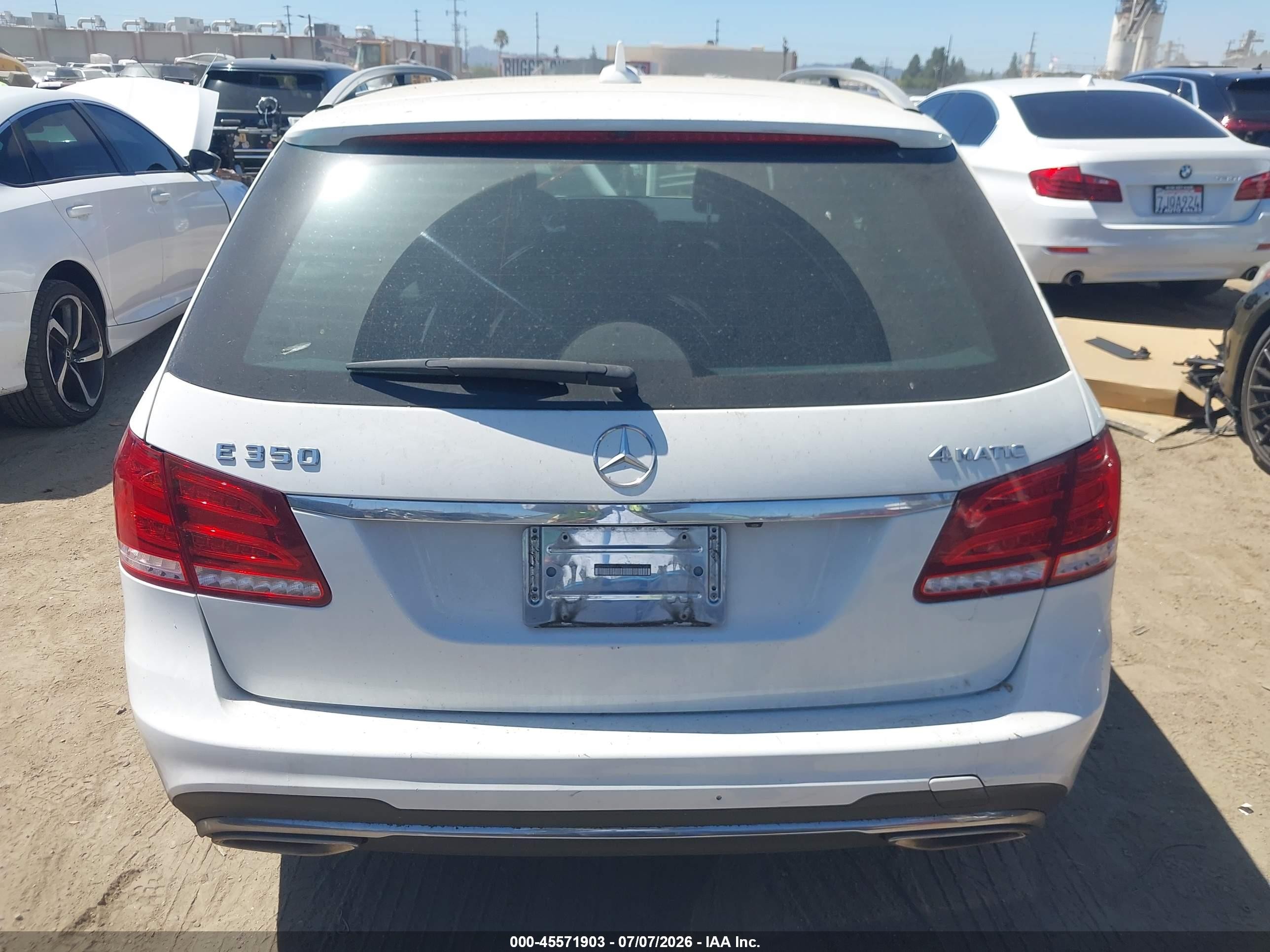 2014 Mercedes-benz E 350 4matic White vin: WDDHH8JB5EA790204
