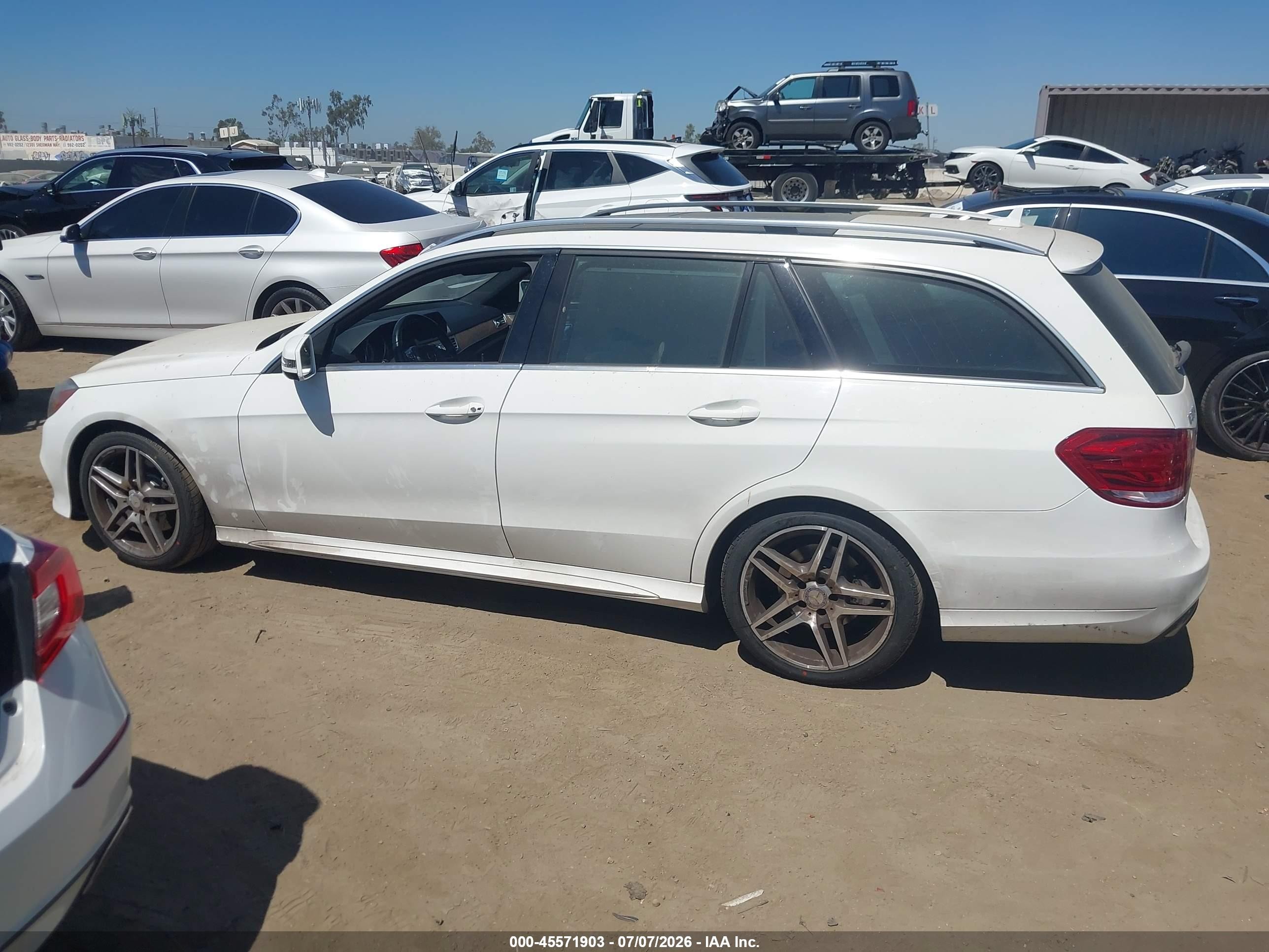 2014 Mercedes-benz E 350 4matic White vin: WDDHH8JB5EA790204
