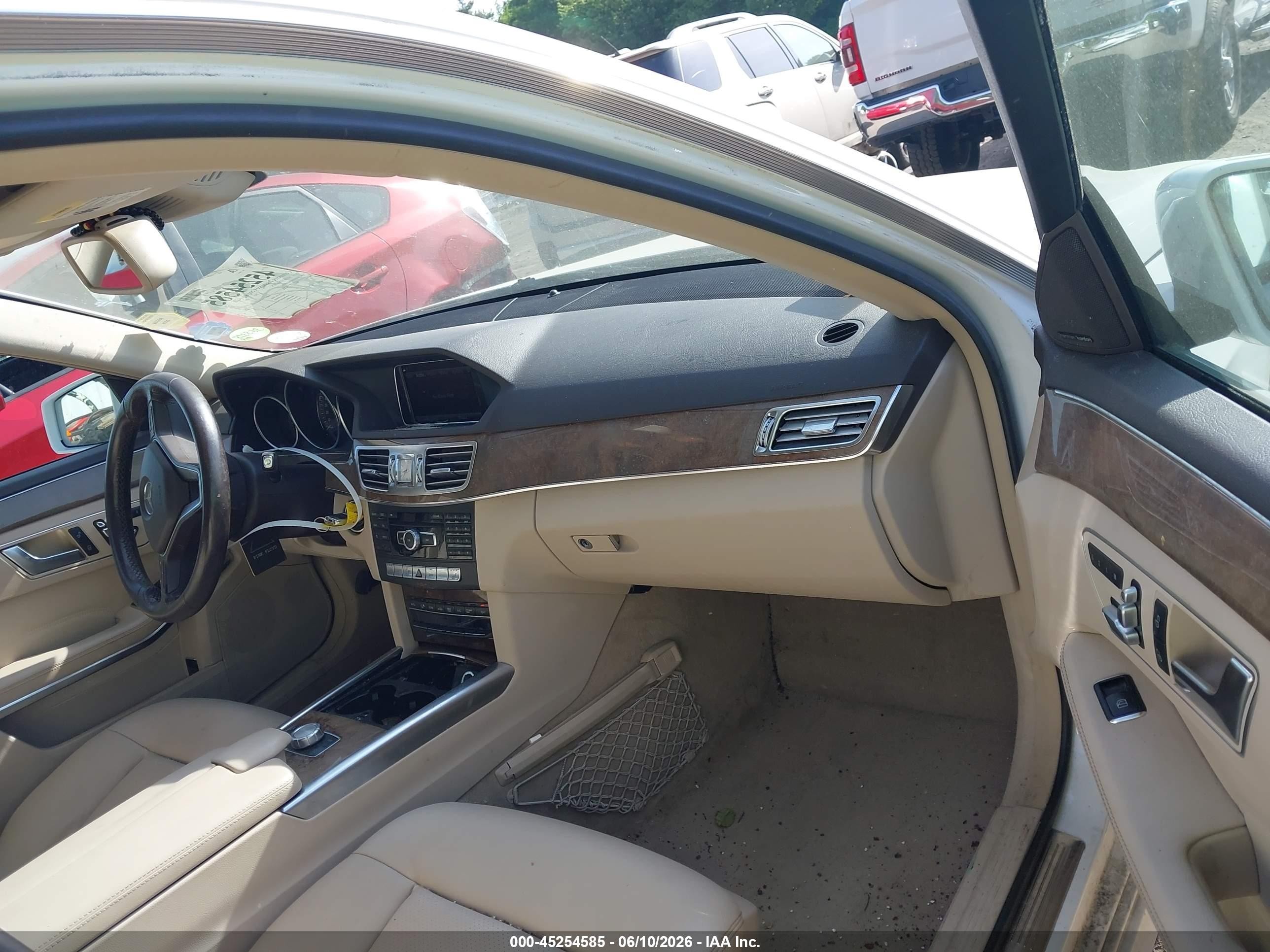 2014 Mercedes-benz E 350 4matic White vin: WDDHH8JB6EA871552