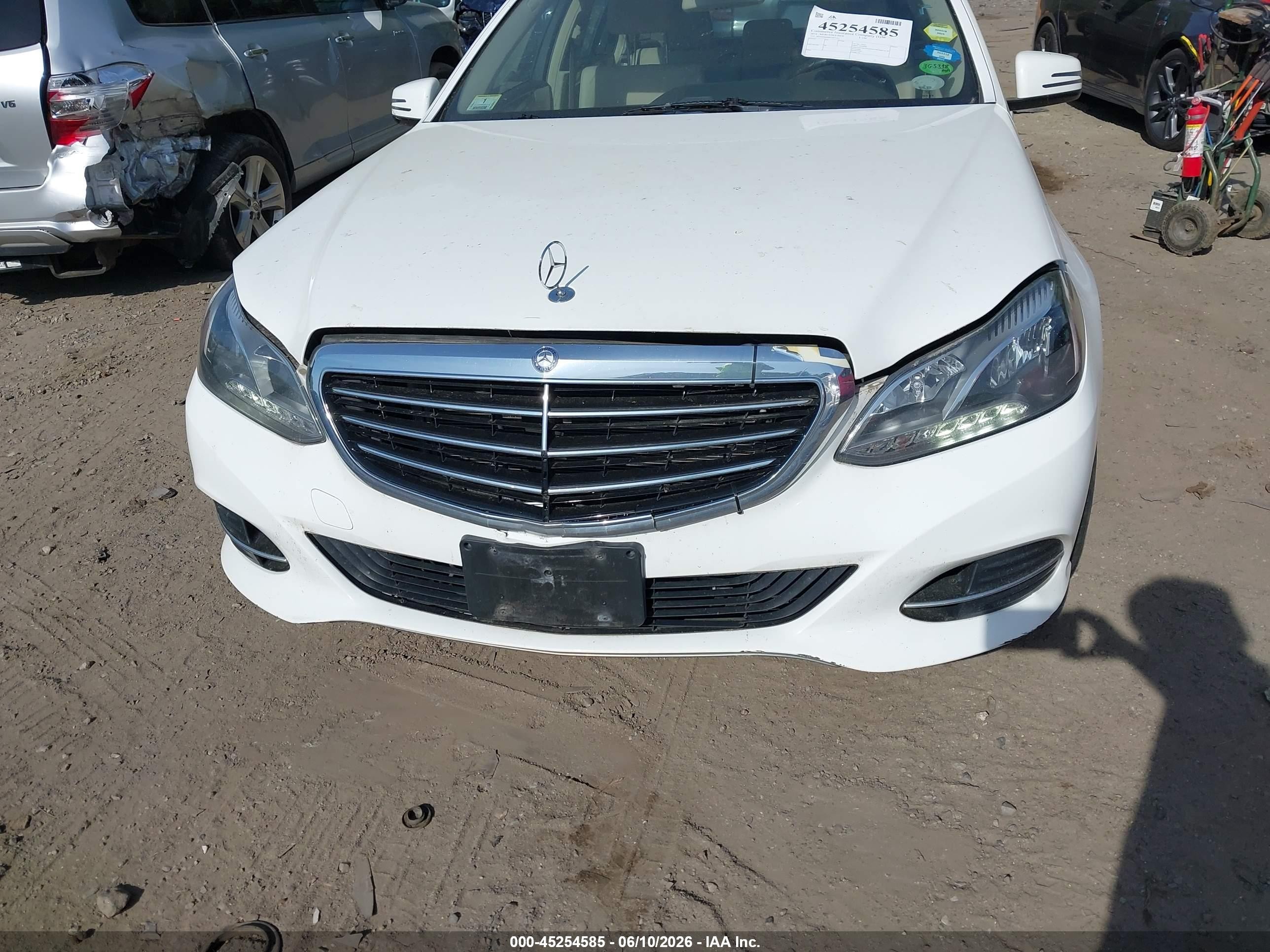2014 Mercedes-benz E 350 4matic White vin: WDDHH8JB6EA871552