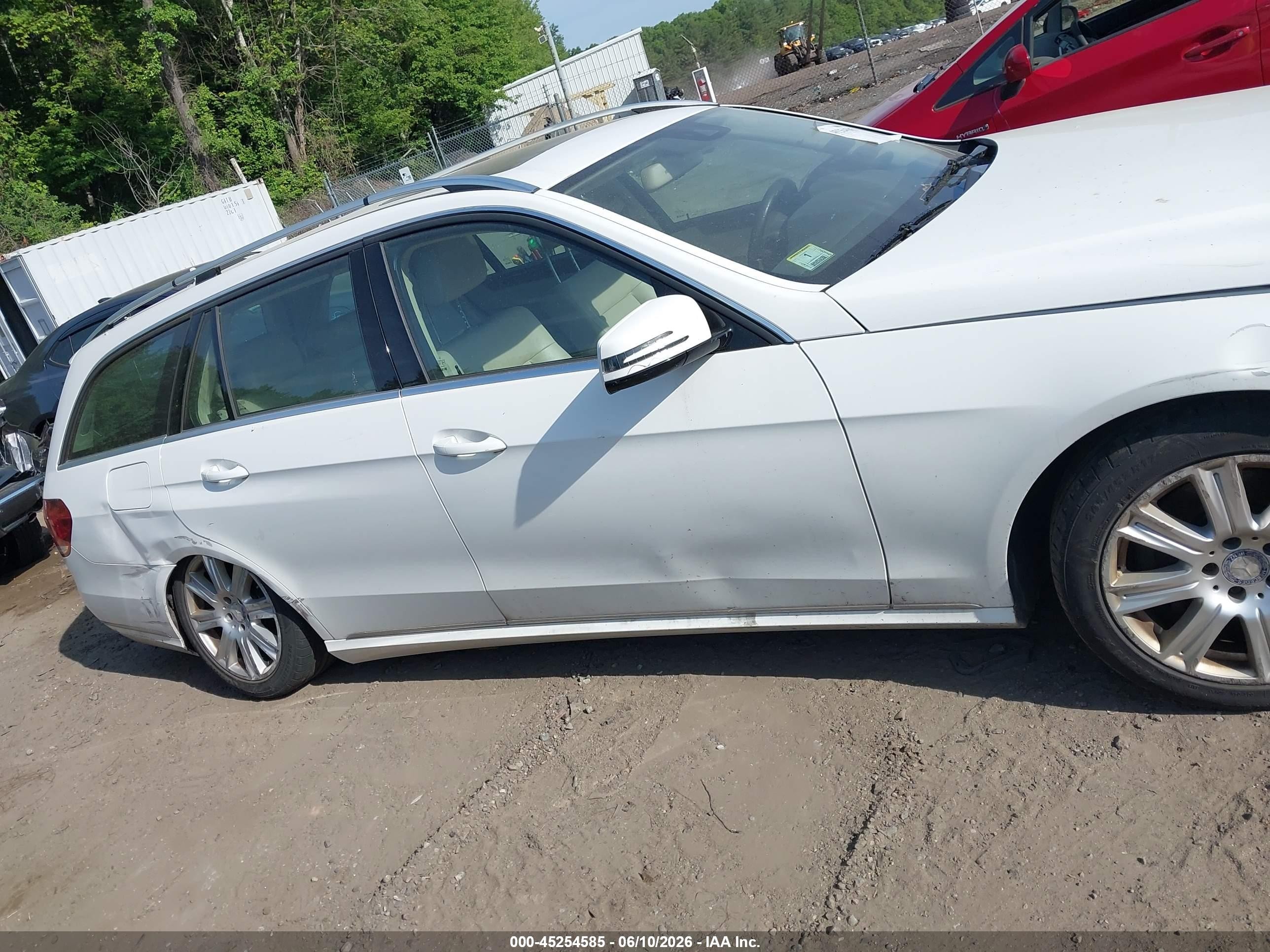 2014 Mercedes-benz E 350 4matic White vin: WDDHH8JB6EA871552