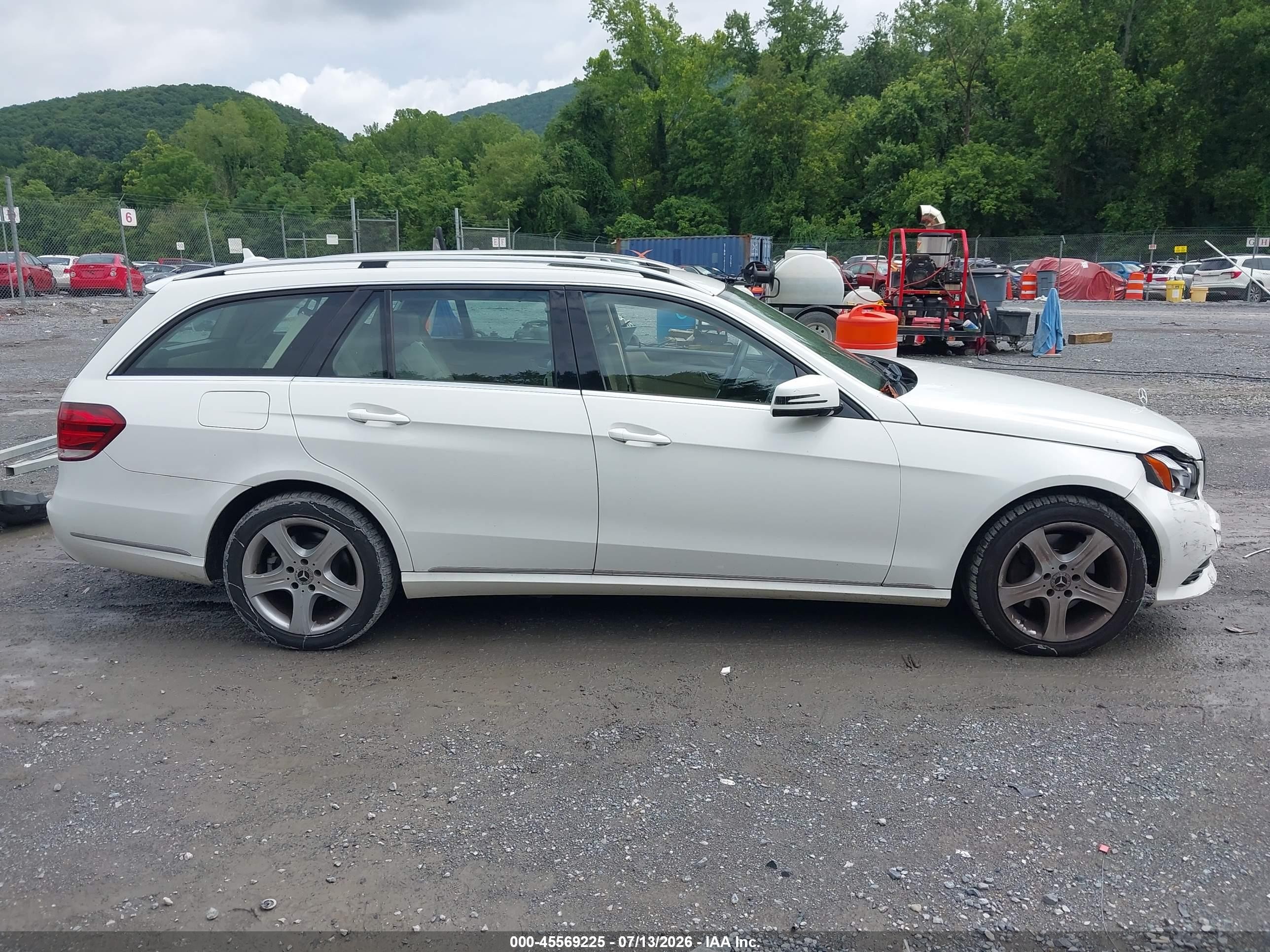 2014 Mercedes-benz E 350 4matic White vin: WDDHH8JB6EA903612