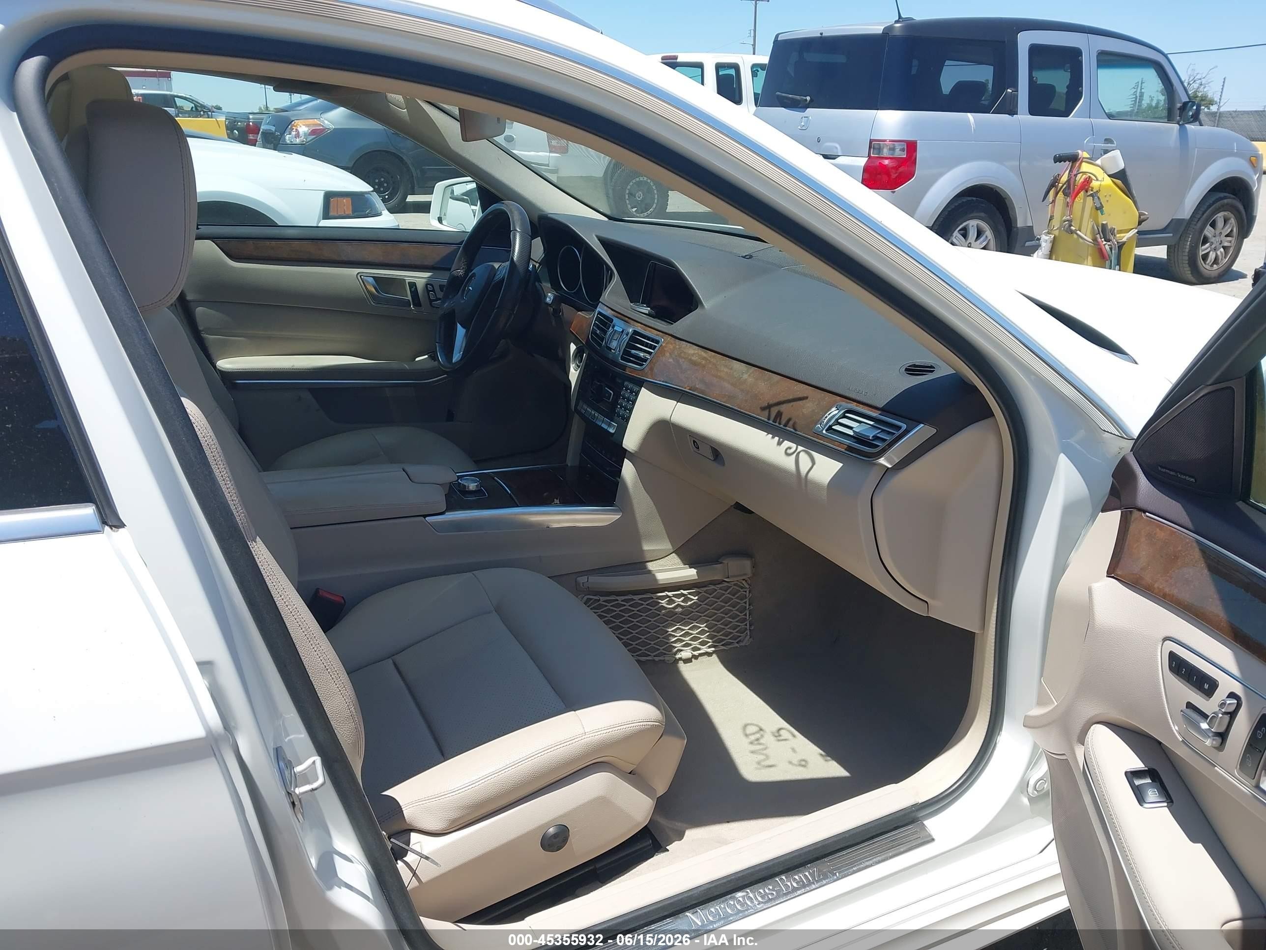 2014 Mercedes-benz E 350 4matic White vin: WDDHH8JB9EA806629