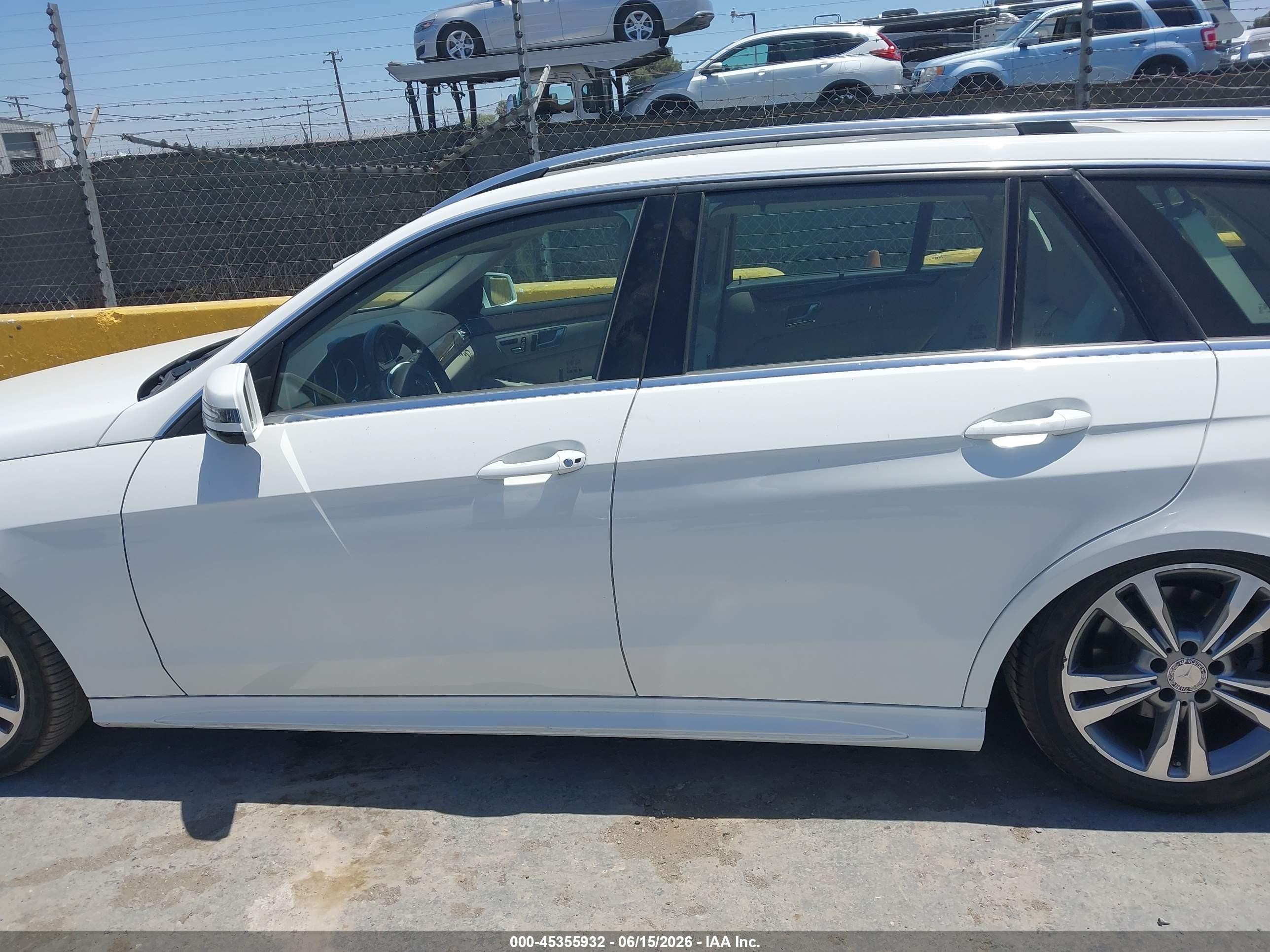2014 Mercedes-benz E 350 4matic White vin: WDDHH8JB9EA806629