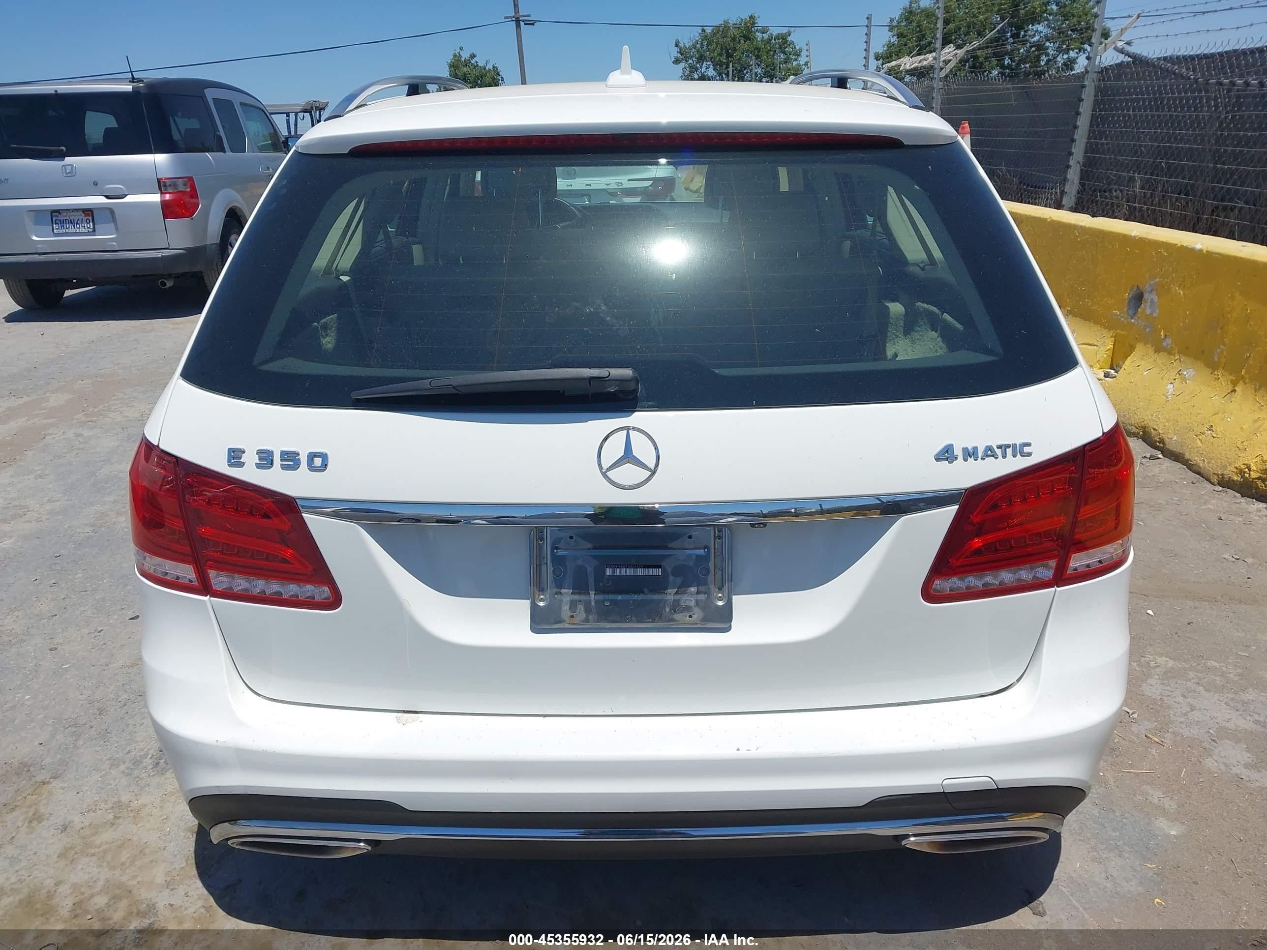 2014 Mercedes-benz E 350 4matic White vin: WDDHH8JB9EA806629