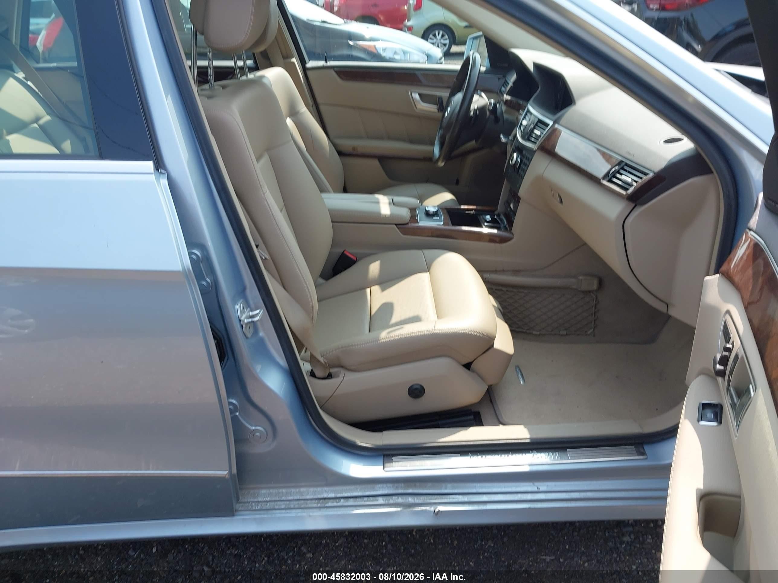 2013 Mercedes-benz E 350 4matic Light Blue vin: WDDHH8JBXDA728151