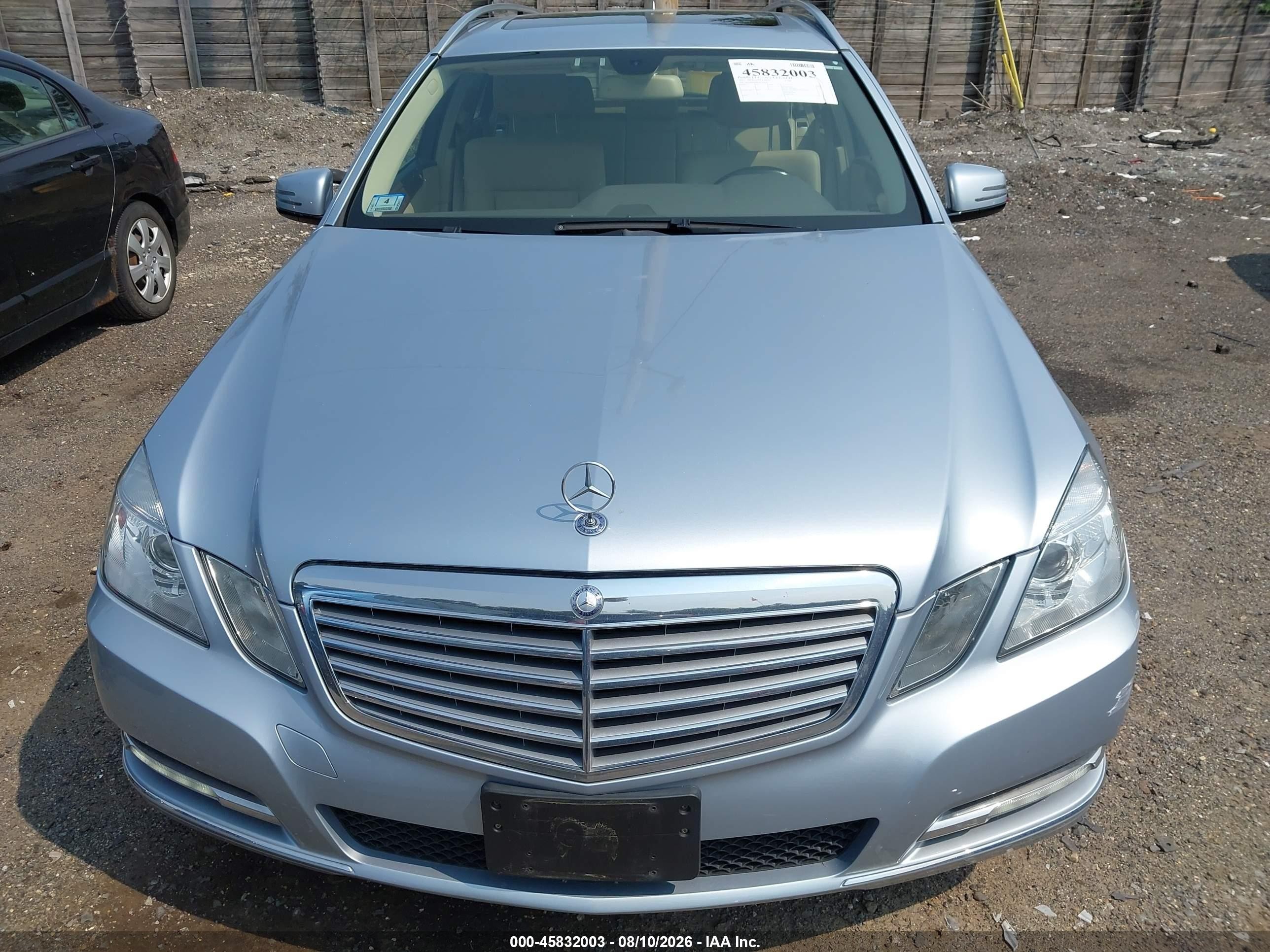 2013 Mercedes-benz E 350 4matic Light Blue vin: WDDHH8JBXDA728151