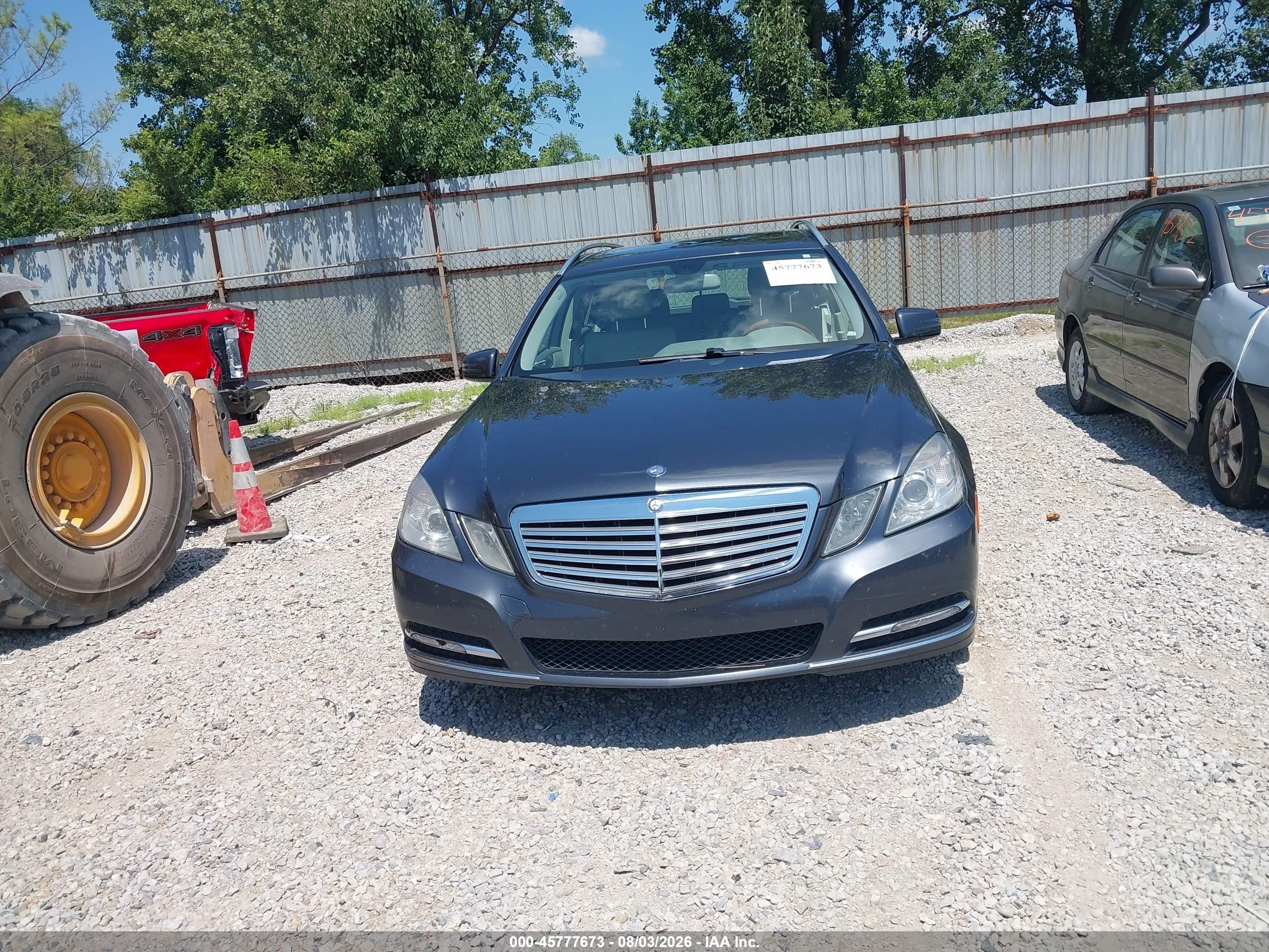 2013 Mercedes-benz E 350 4matic Blue vin: WDDHH8JBXDA728778