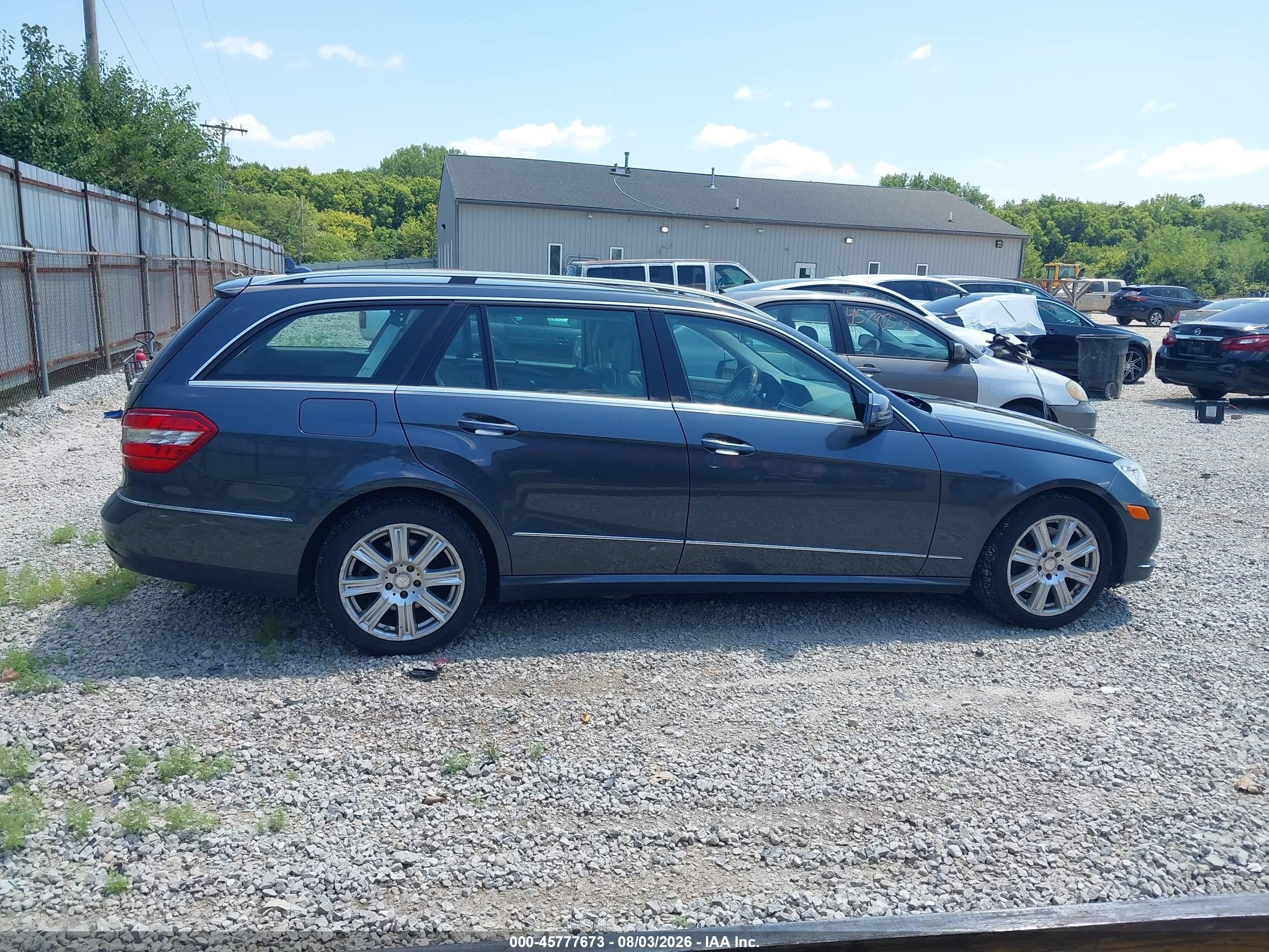 2013 Mercedes-benz E 350 4matic Blue vin: WDDHH8JBXDA728778
